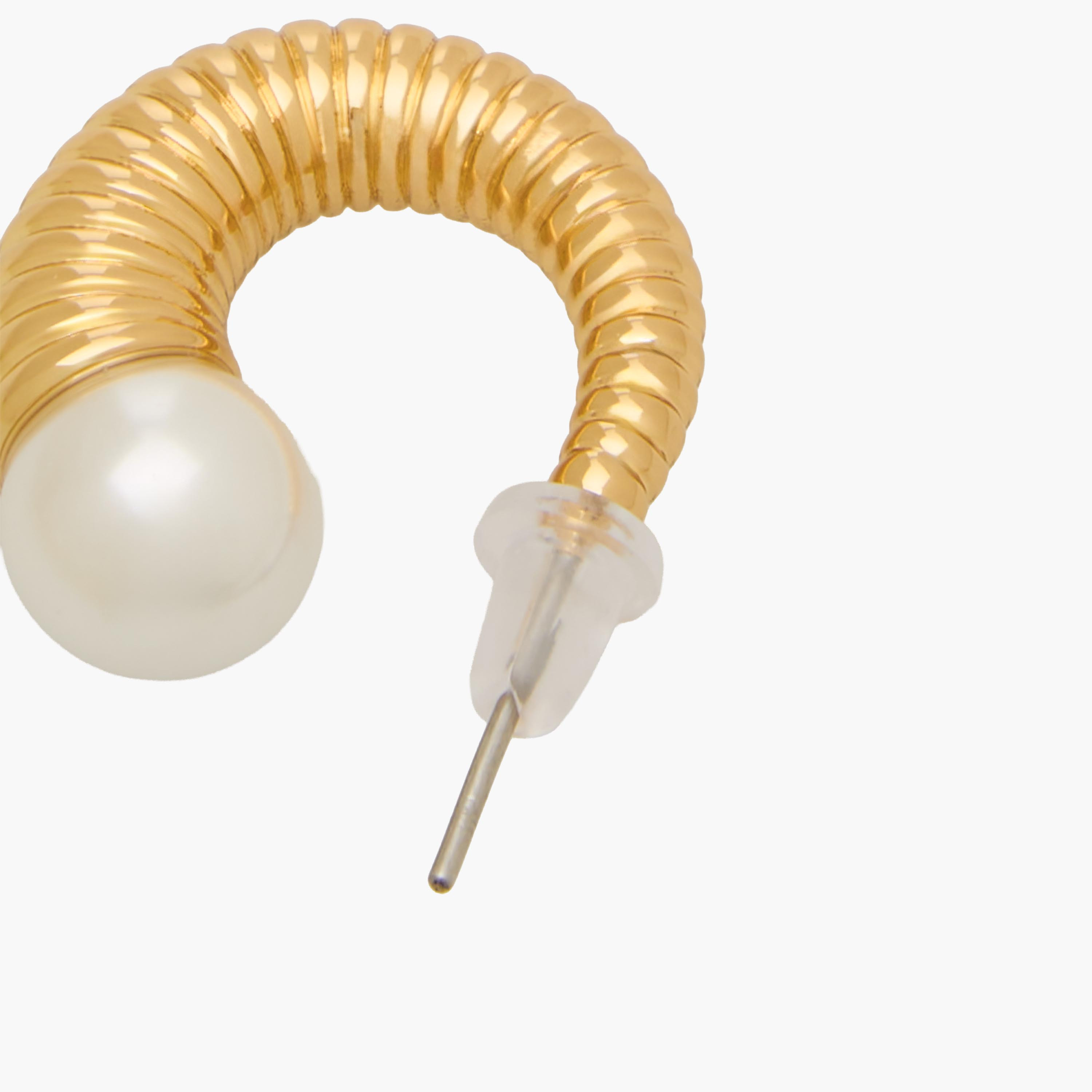 أقراط هوب بلون ذهبي ومكبس إغلاق-women-watchesandjewellery-jewellery-earrings-image-4