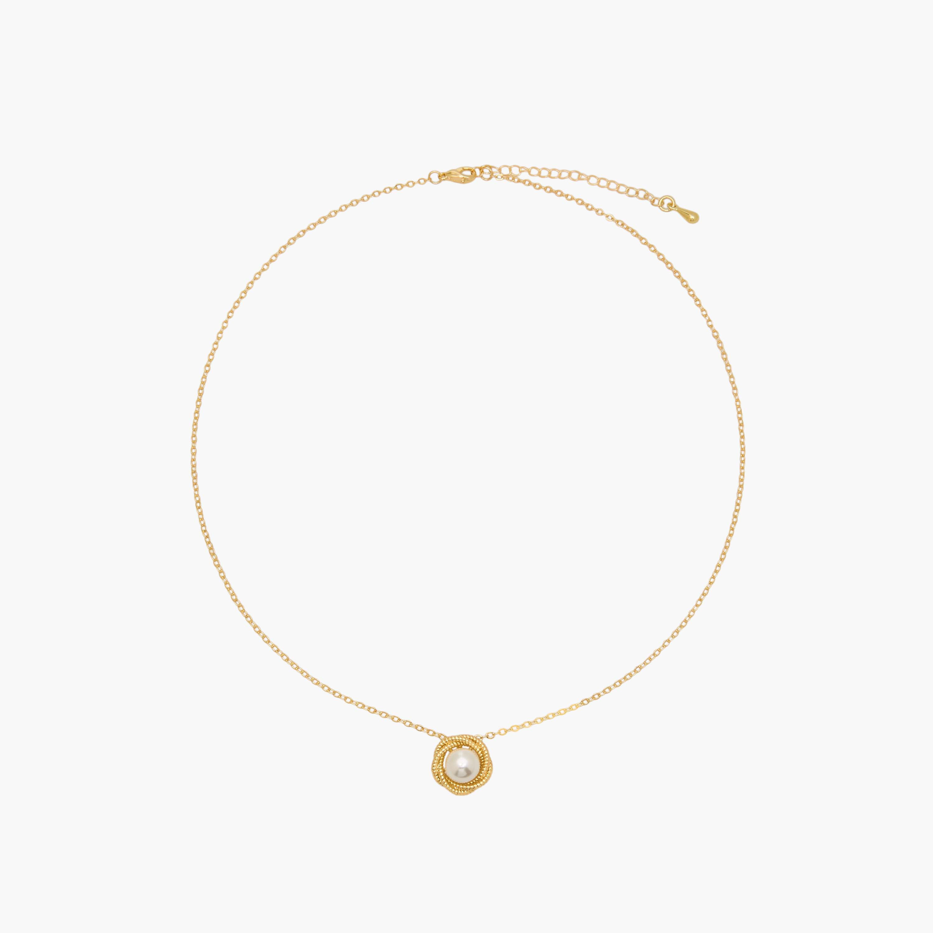 عقد وحلقان بدلاية مزيّنة باللؤلؤ - طقم من قطعتين-women-watchesandjewellery-jewellery-jewellerysets-image-2