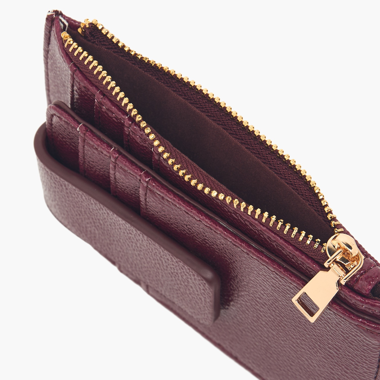 حامل بطاقات بارز الملمس بسحاب إغلاق من ساشا-women-bagsandwallets-wallets-image-5
