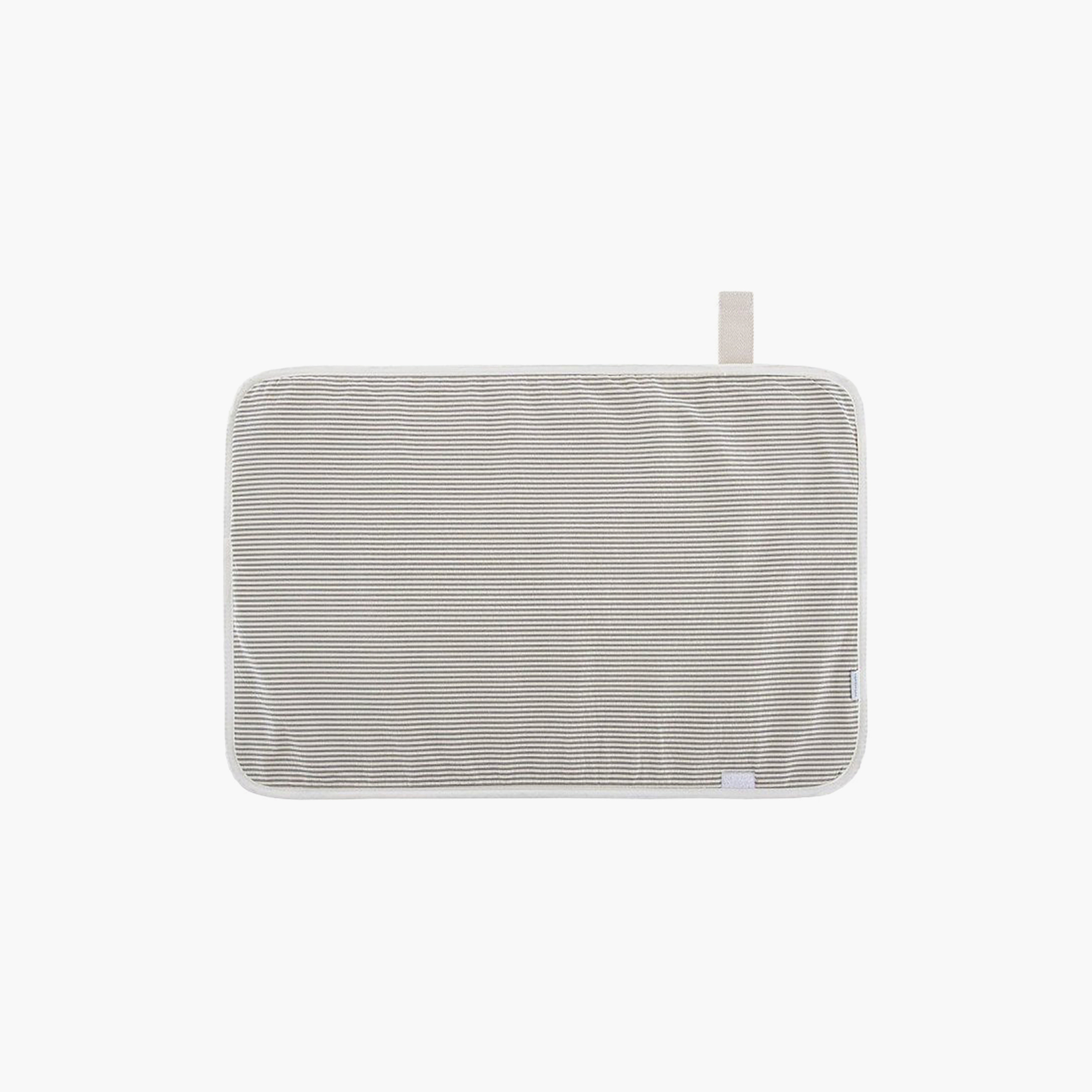 سجادة تغيير للأطفال بطبعة من كامبراس - 40×60×1 سم-baby-diapering-changingmats-image-2