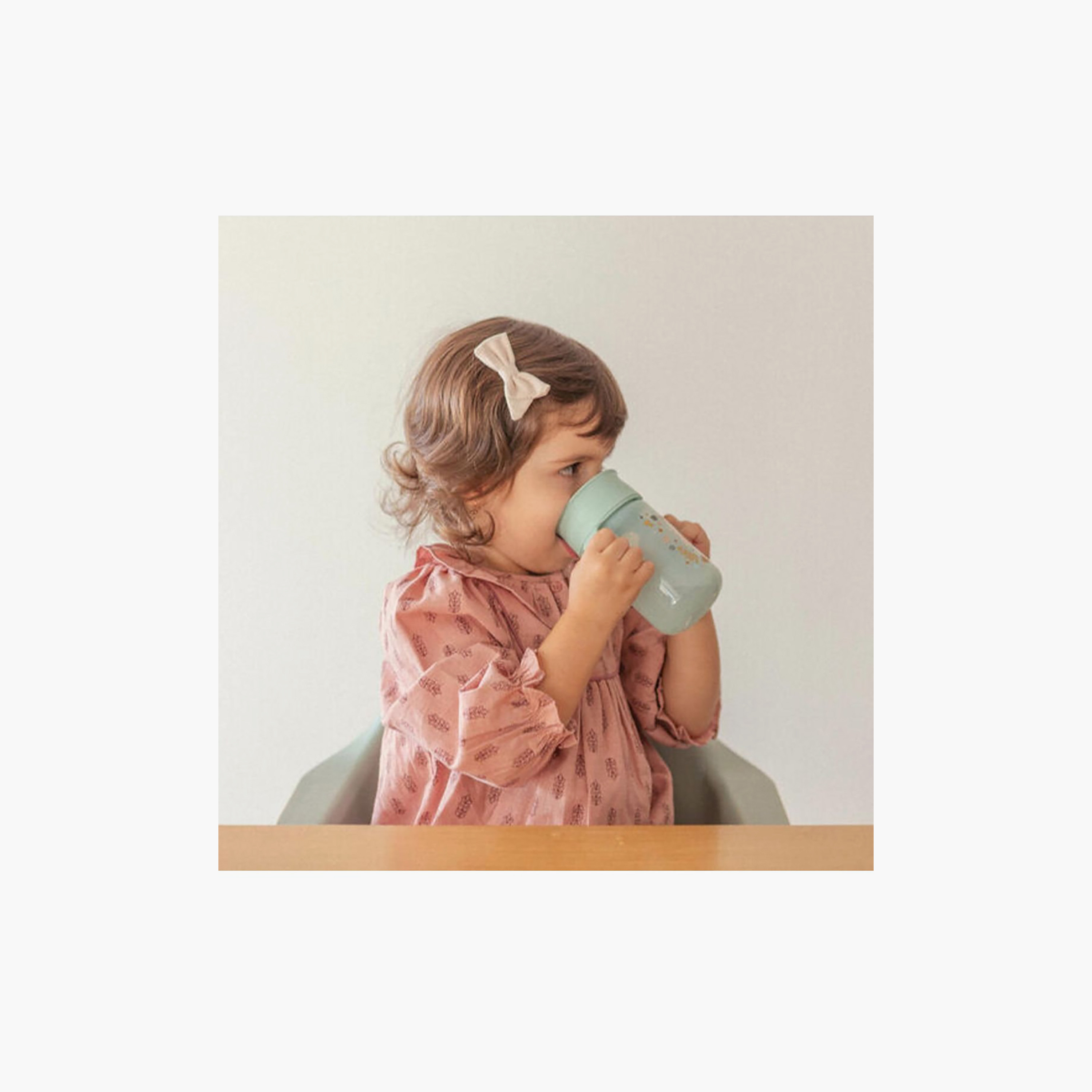 Suavinex Wonderland Trainer Cup with Handle, 340 ml-baby-feeding-mealtimeessentials-image-3