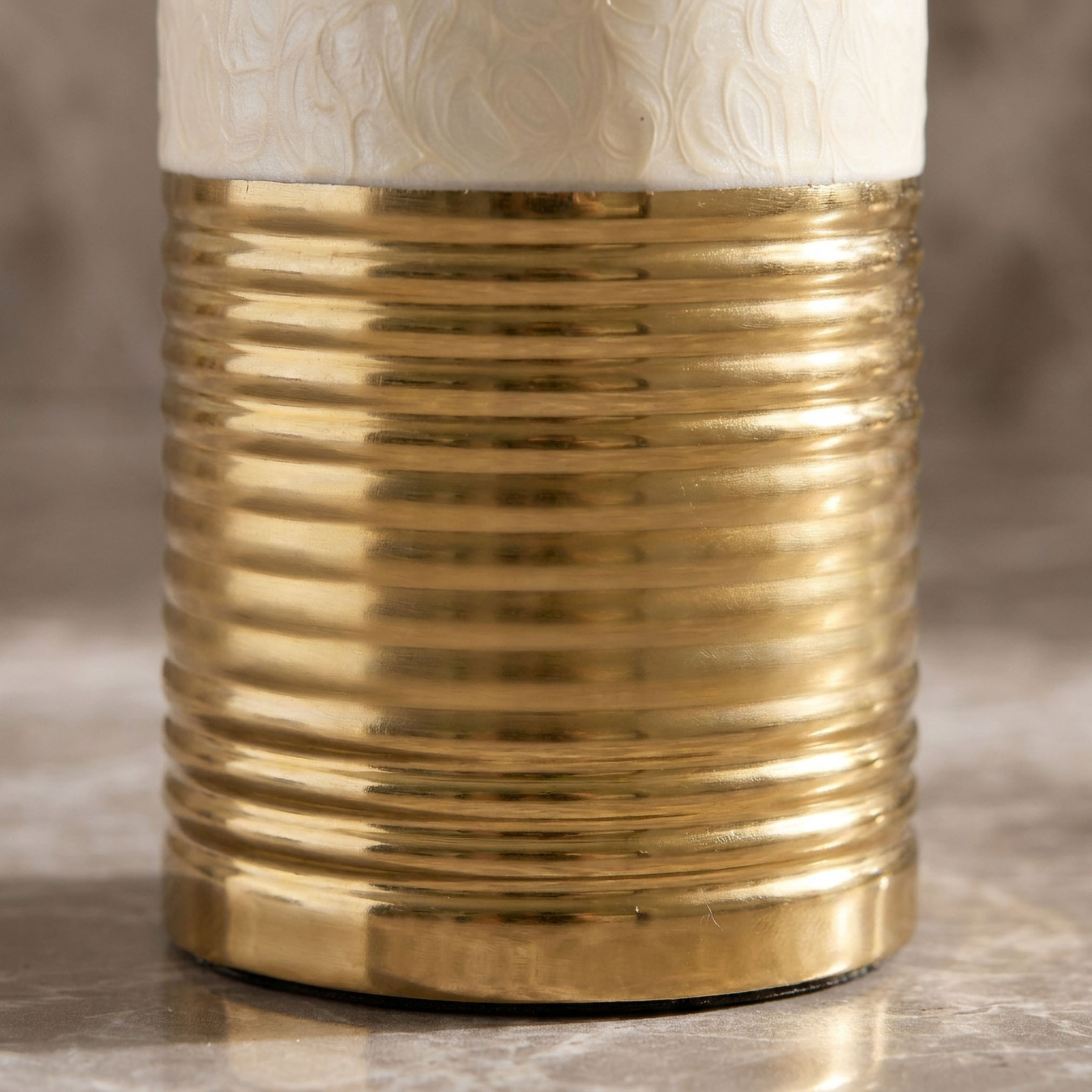 Half Enamel Metallic Lotion dispenser-household-bathandlaundry-bathaccessories-soapdishesanddispensers-image-2
