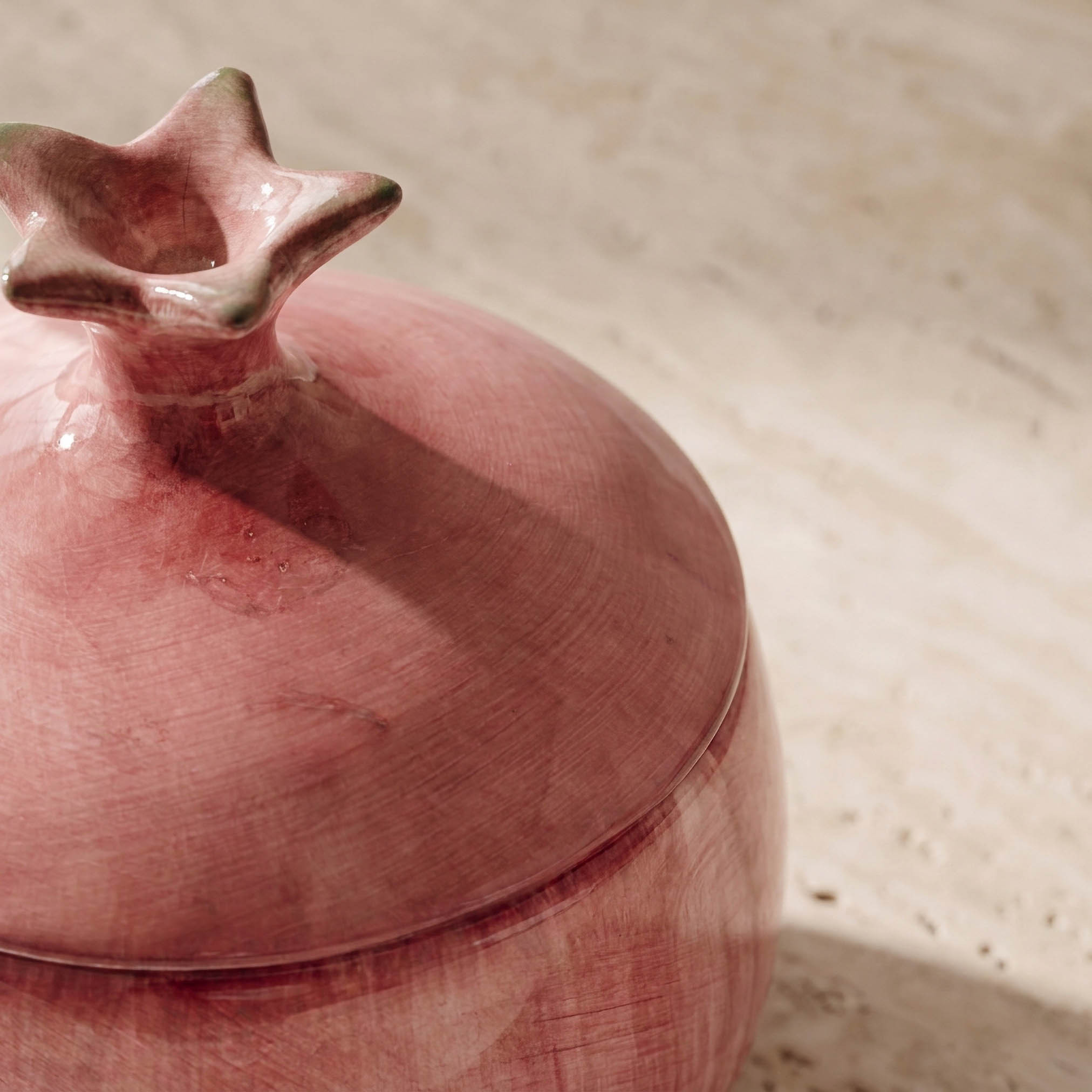 Pomegranate Stoneware Mug with Lid-household-kitchen-foodstorage-spiceracksandjars-image-3