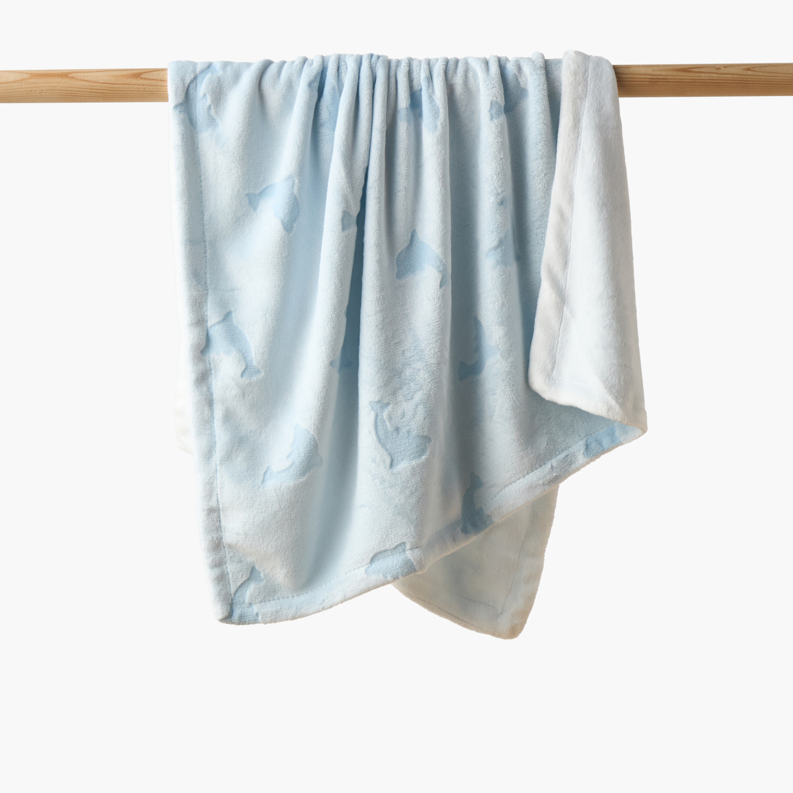 بطانية ناعمة بطبعات دولفين من جونيورز - 100x75 سم-baby-nursery-blanketsandswaddles-blanketsandquilts-image-1