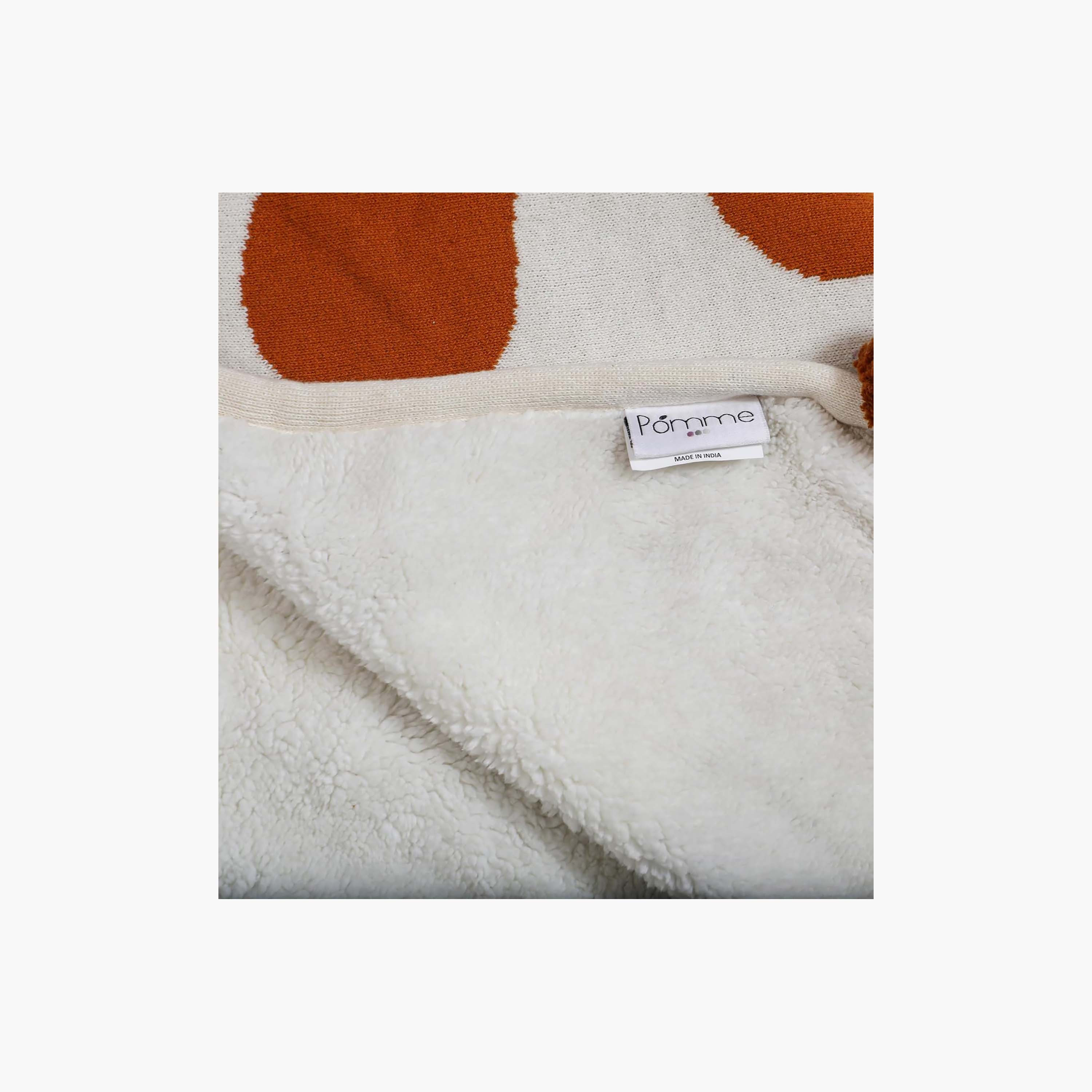 Textured Giraffe Applique Receiving Blanket - 80x80 cm-baby-nursery-blanketsandswaddles-blanketsandquilts-image-5