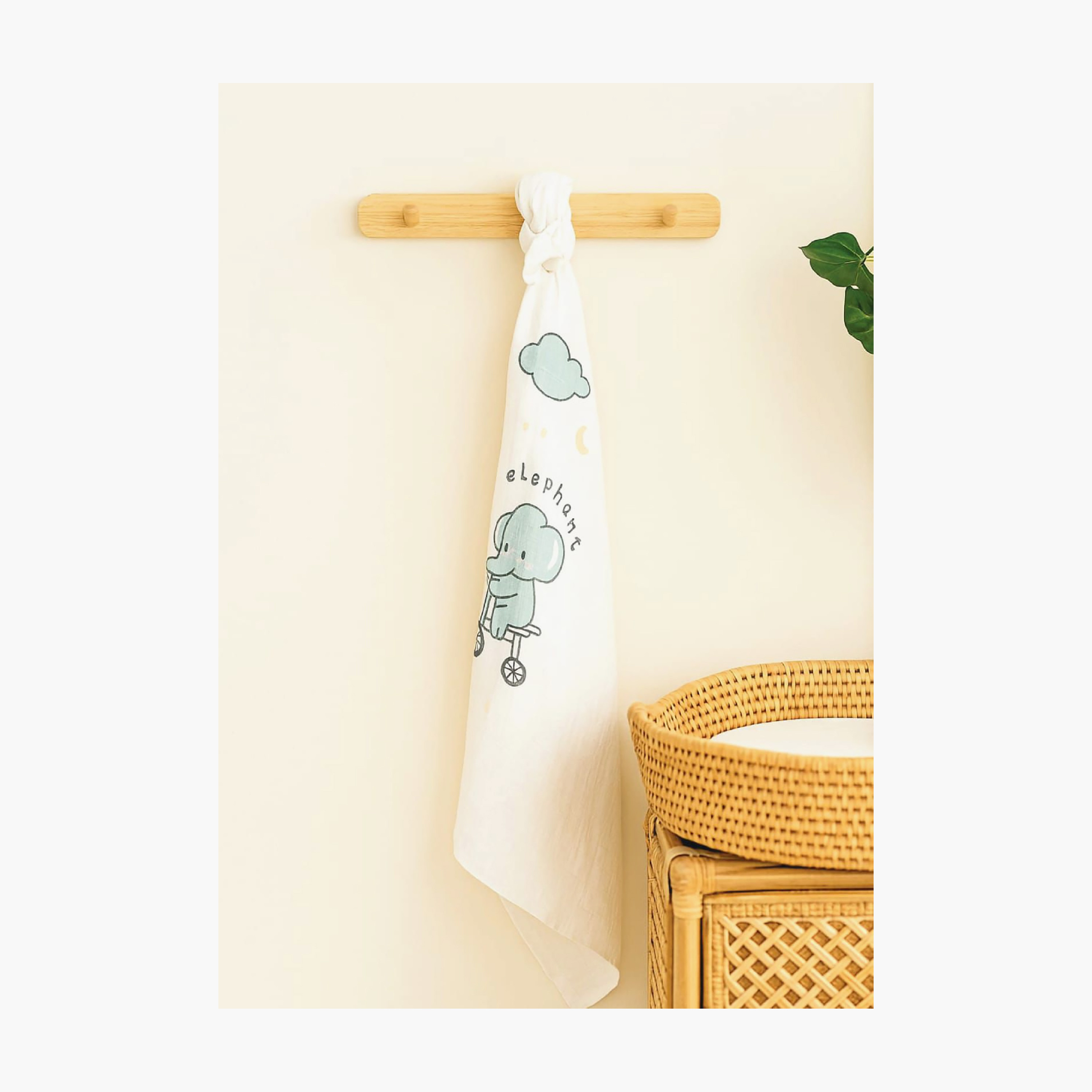 طقم بطانيات قماط موسلين من الخيزران (قطعتان) من كيندر فالي-baby-nursery-blanketsandswaddles-receivingblankets-image-11
