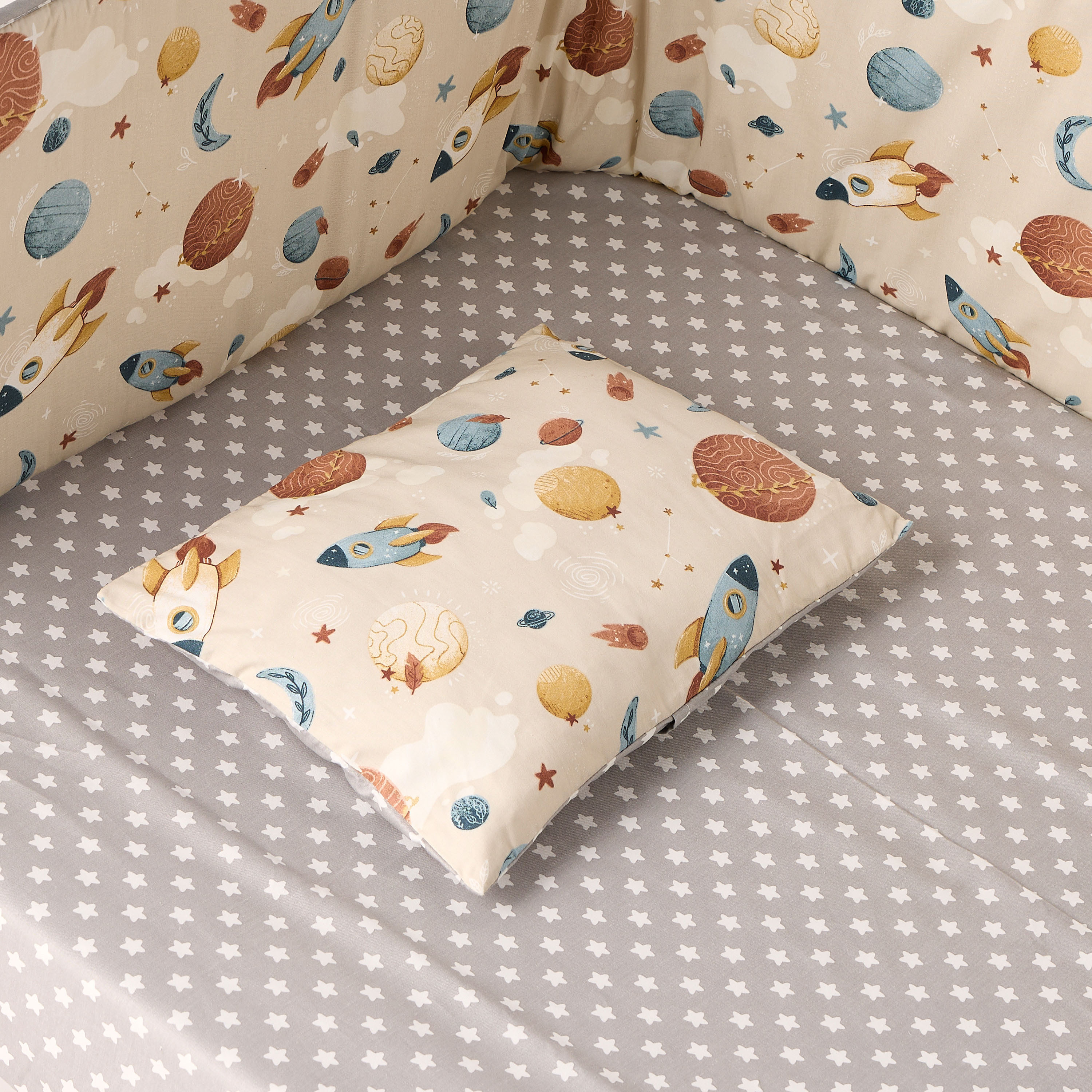 طقم لحلف قطن 4 قطع بطبعات طائرات من جونيورز - 90×130 سم-baby-nursery-babybedding-image-6
