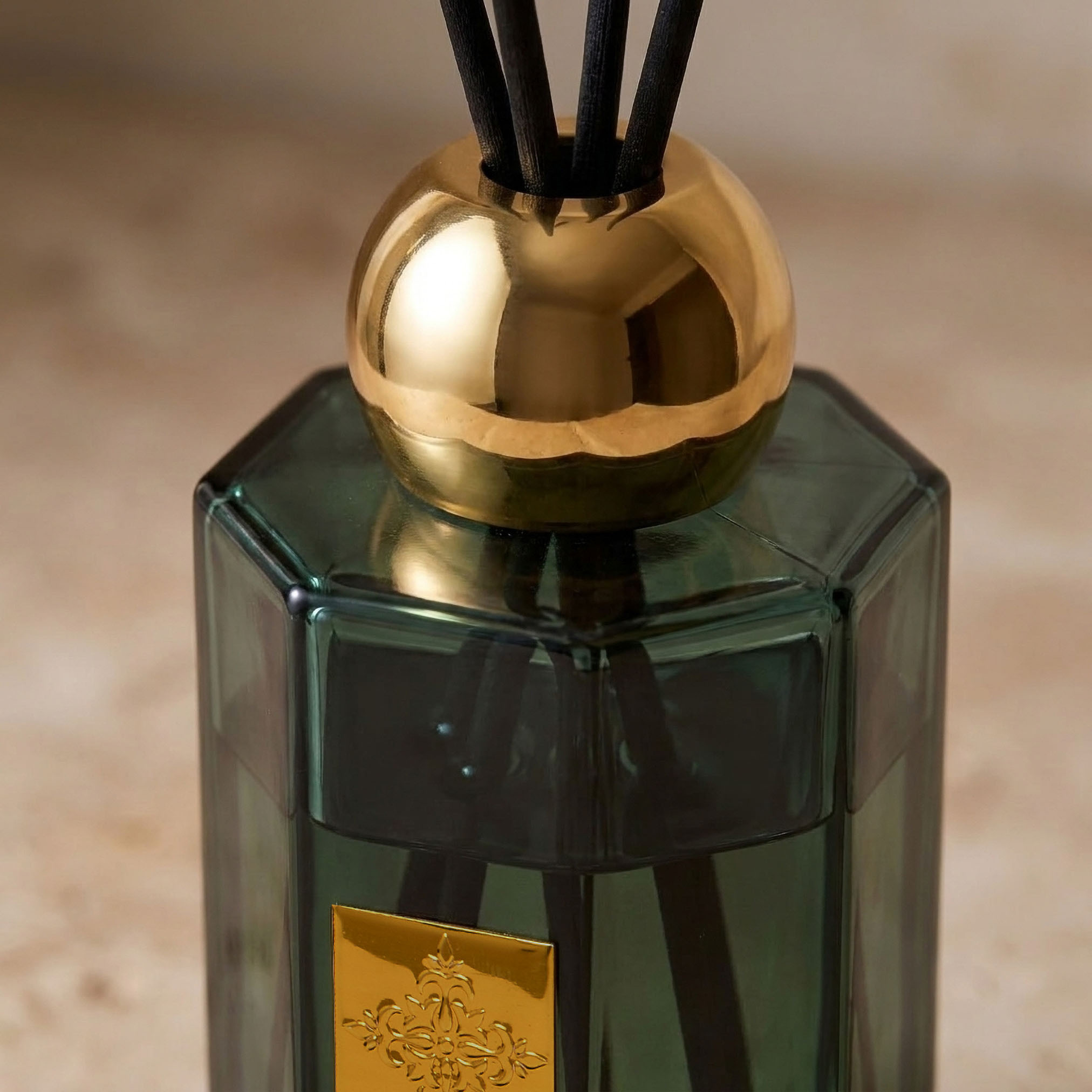 موزع عطور بالأعواد بلوم روج من لوكس إسنس - 150 مل-household-homefragrance-reeddiffusers-image-4