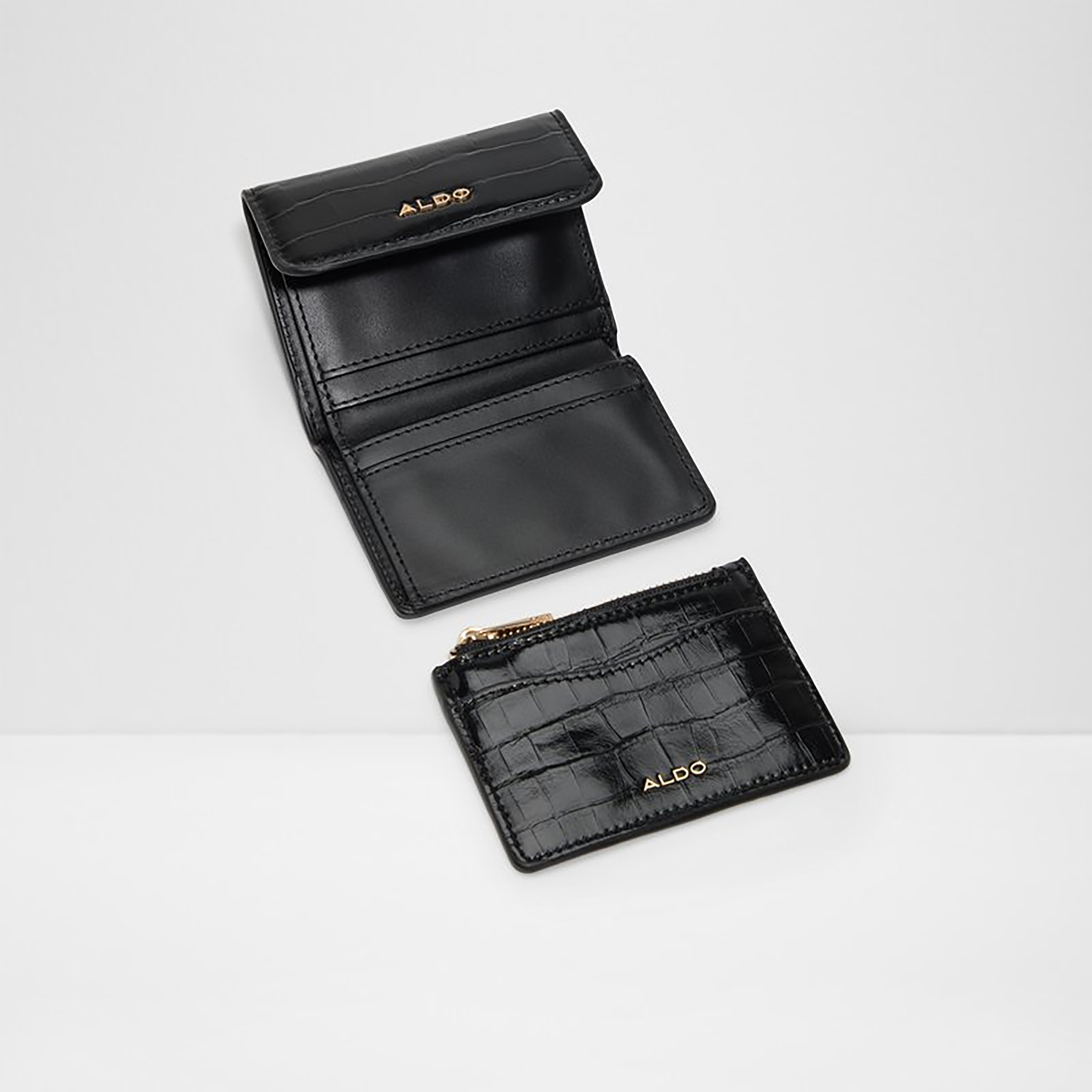 محفظة ألدو رييلا بنقشة جلد التمساح مع إغلاق قابل للطي | 8 × 10 × 3 سم-women-bagsandwallets-wallets-image-2