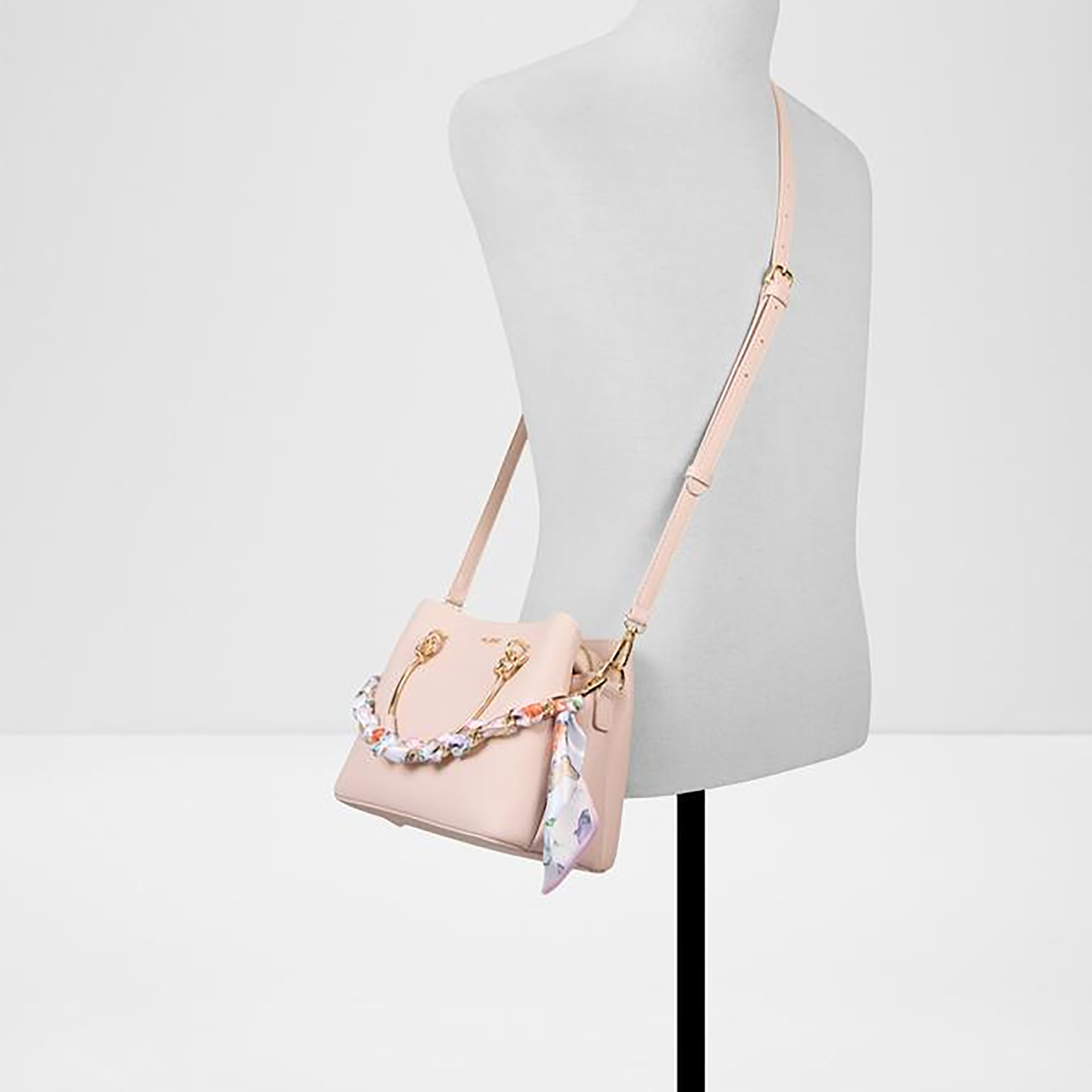 حقيبة ألدو كالانثي سادة بمقبضين وإغلاق مغناطيسي وحزام قابل للتعديل-women-bagsandwallets-handbags-image-4