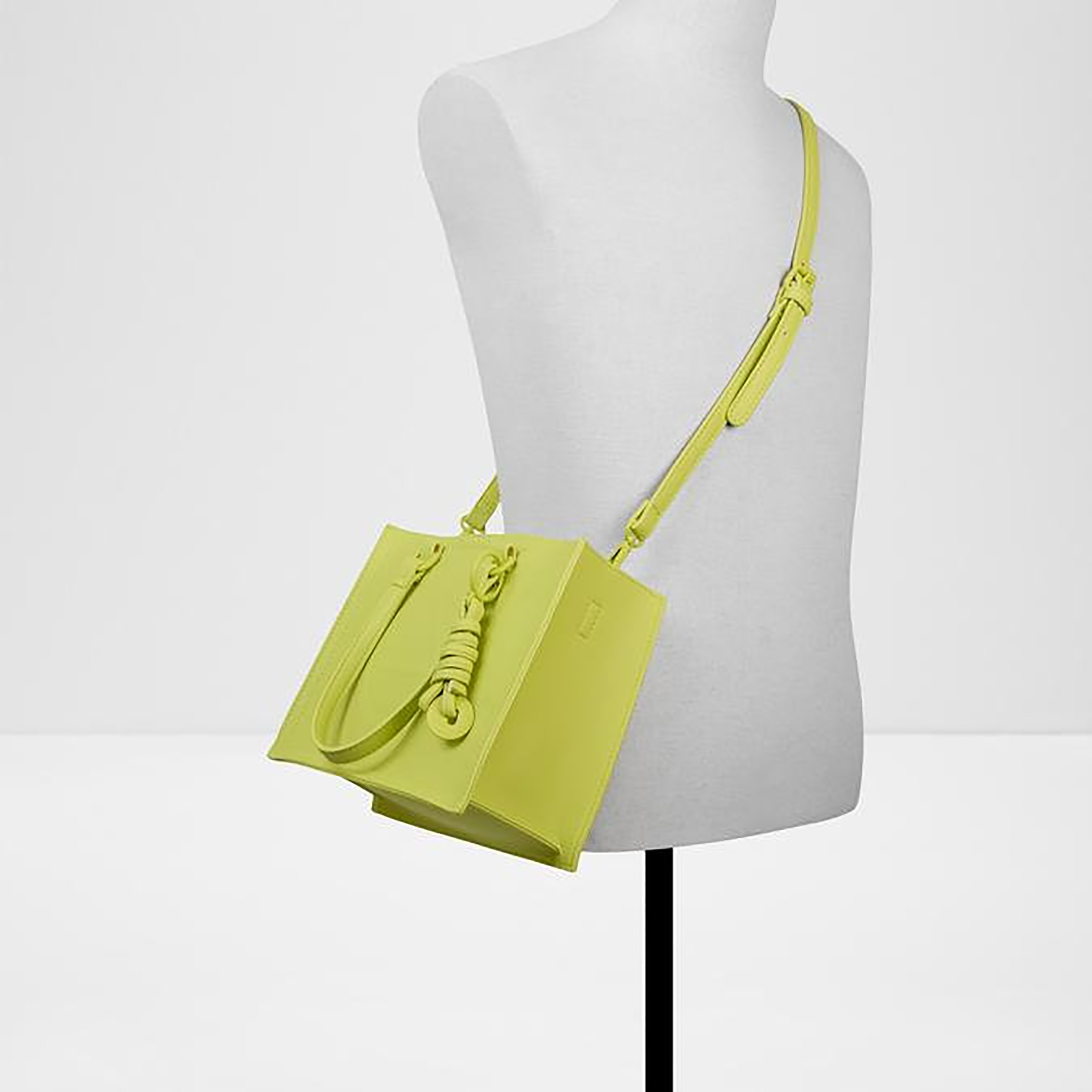 حقيبة يد ألدو كوستانتينا سادة بمقبضين وإغلاق مغناطيسي وحزام قابل للتعديل-women-bagsandwallets-handbags-image-4