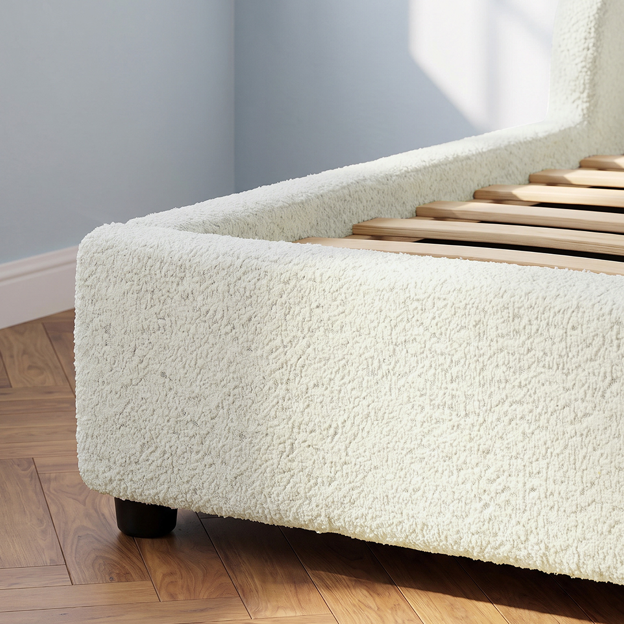 سرير أطفال مبطن بلوح رأسي مرتفع من جونيورز-baby-nursery-furniture-cribsandbeds-beds-image-7