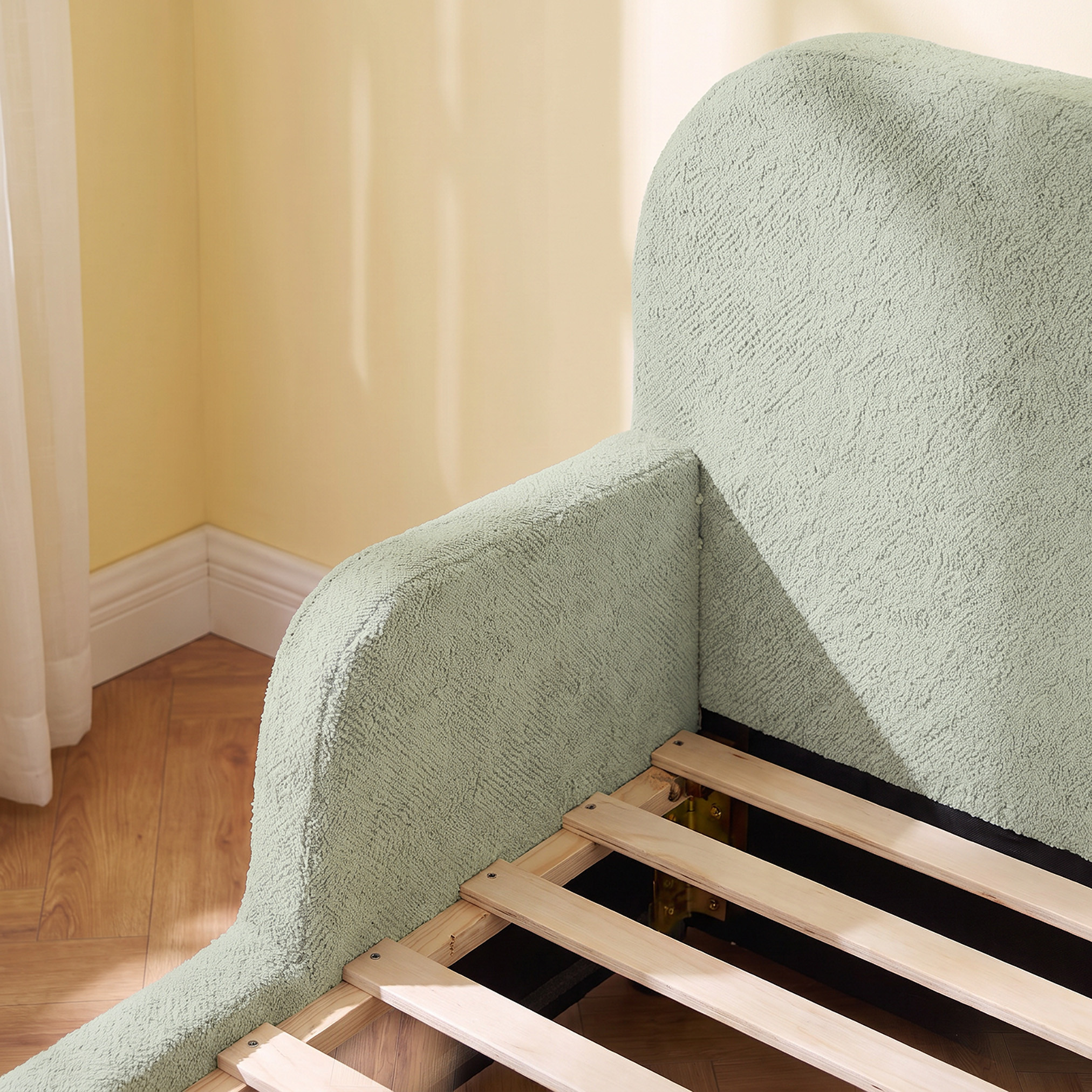 سرير أطفال مبطن بلوح رأسي مرتفع من جونيورز-baby-nursery-furniture-cribsandbeds-beds-image-7