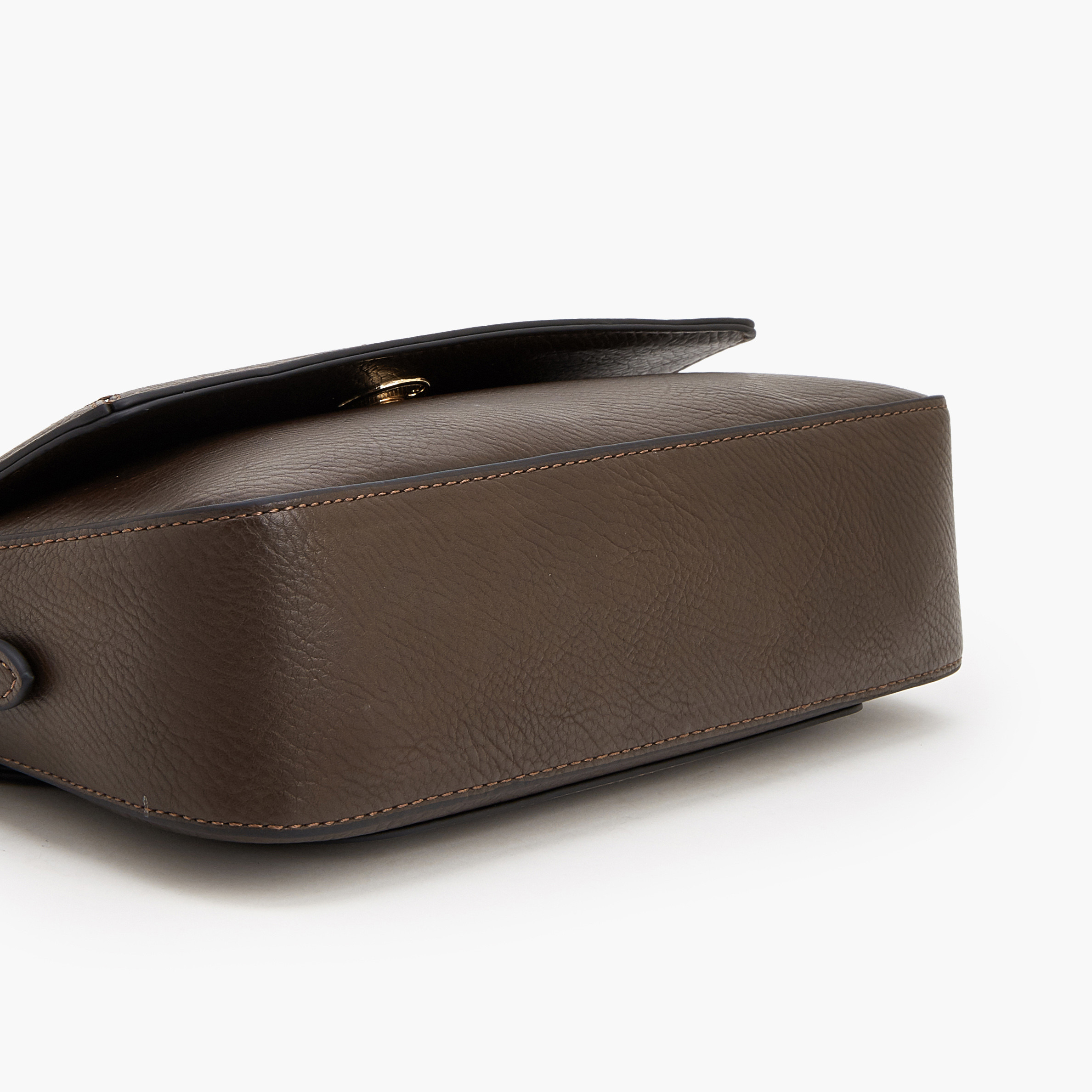 Le Confort Solid Shoulder Bag with Logo Detail-women-bagsandwallets-handbags-image-5