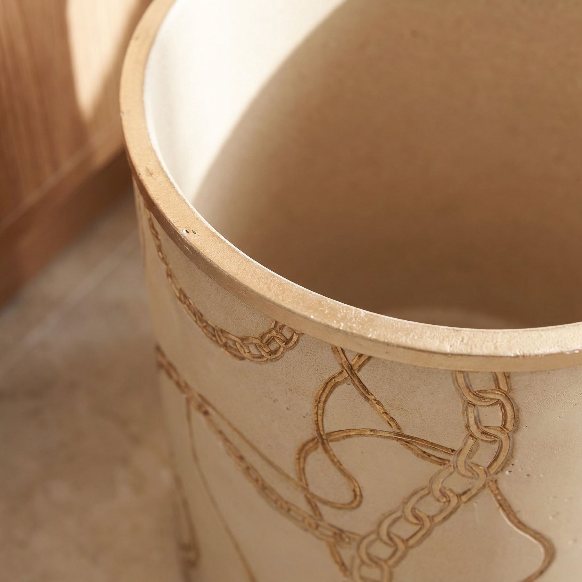 Fares Chain Embossed Waste Bin-household-bathandlaundry-bathaccessories-accessories-image-2