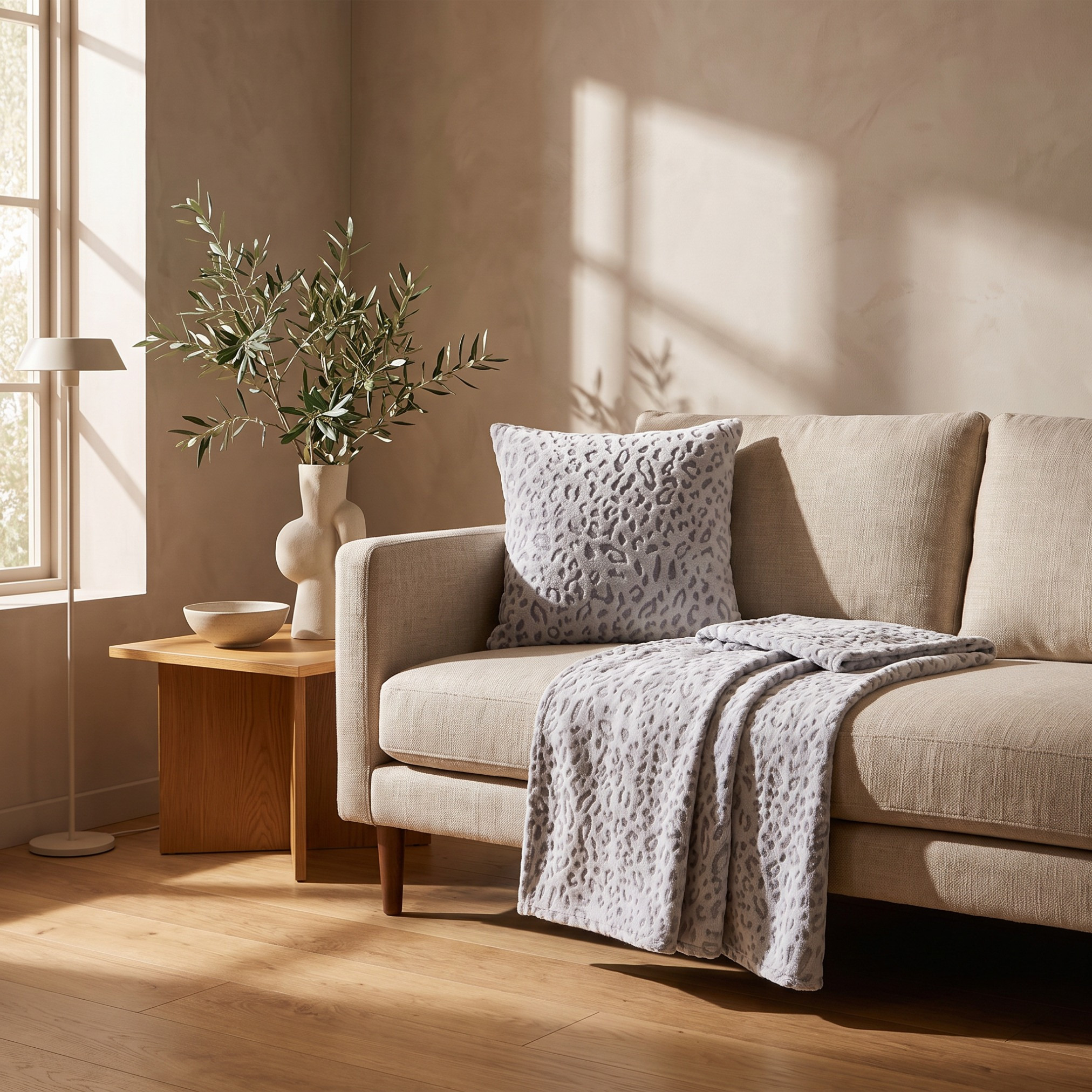 طقم بطانية خفيفة فلانيل بنقوش جلد الفهد مع وسادة - قطعتين-household-bedding-comfortersandbedspreads-comforters-image-5