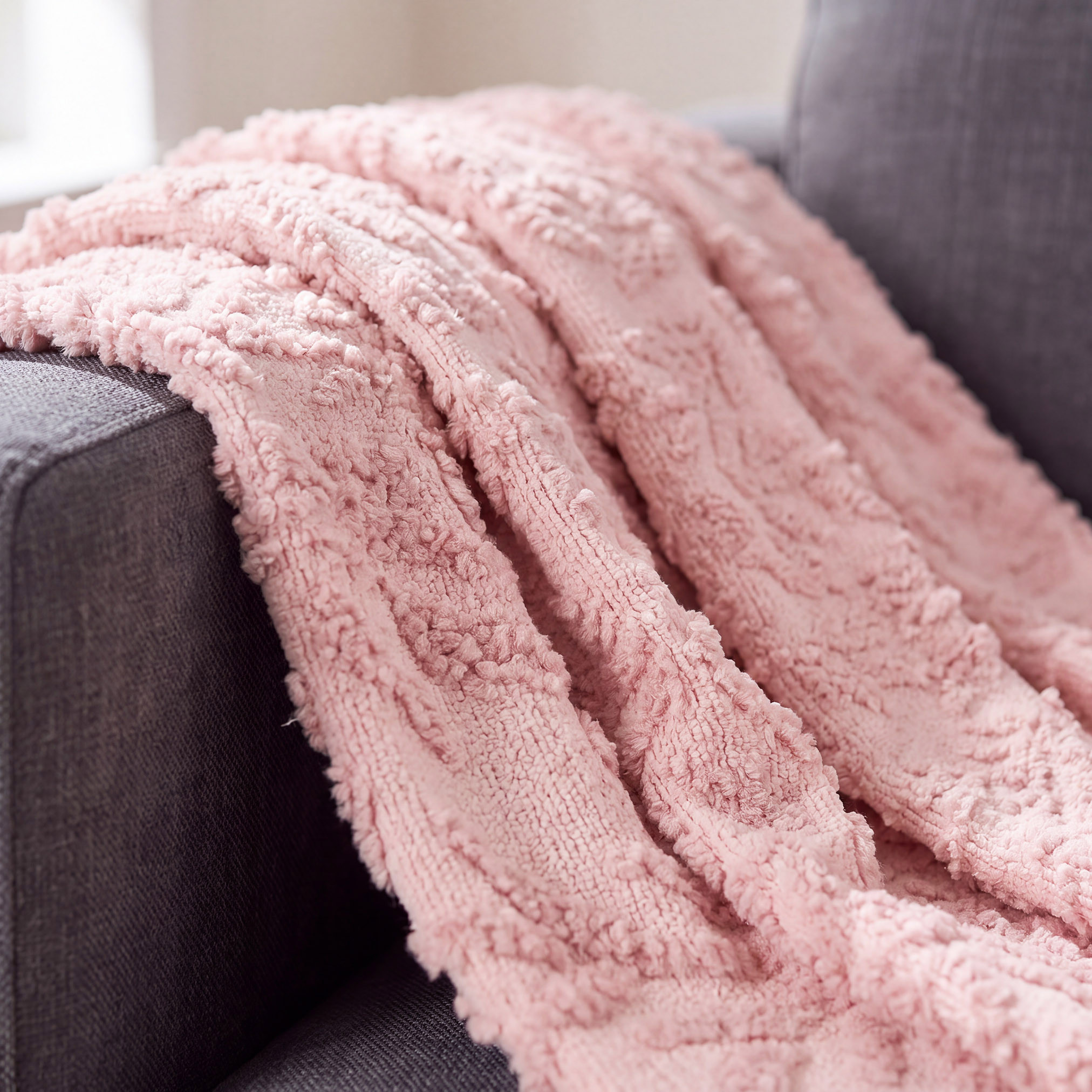 Textured Jacquard Teddy Throw - 127x152 cm-household-cushionsandthrows-throwsandblankets-throws-image-2