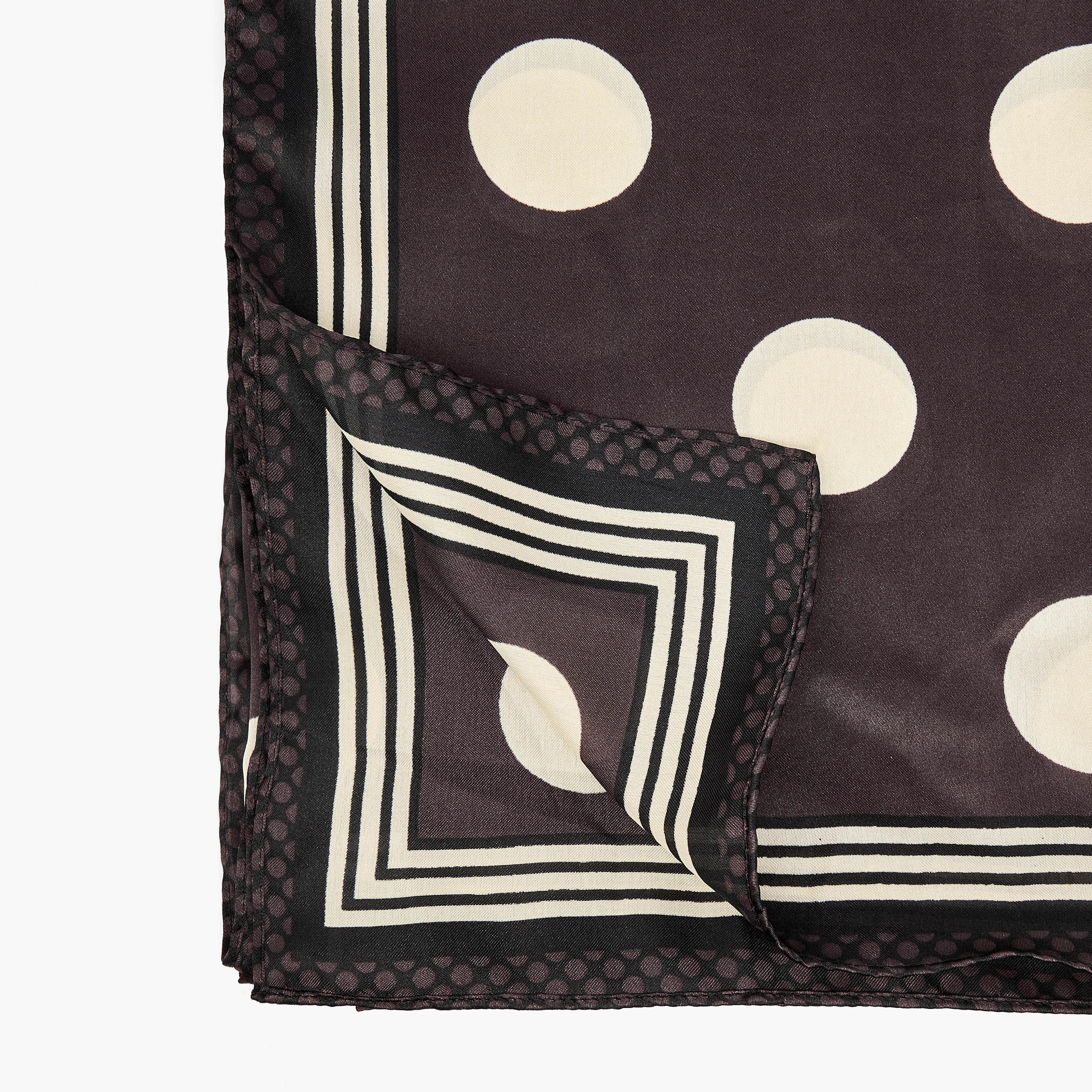 وشاح بطبعات منقطة-women-clothingaccessories-scarves-image-3