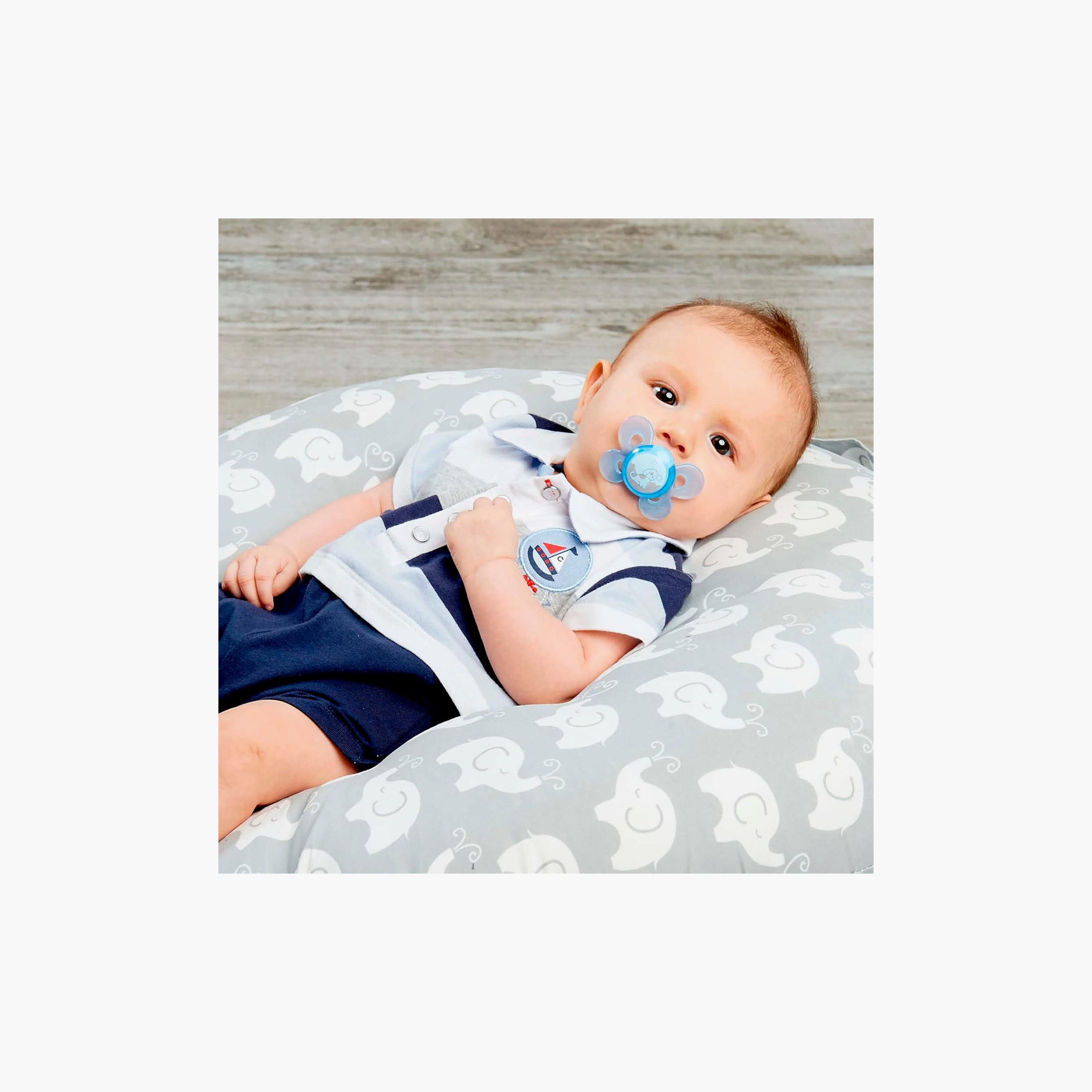لهايات أطفال بتصميم سيليكون من شيكو، 6-16 شهرًا - عبوة من قطعتين-baby-feeding-pacifiers-image-8