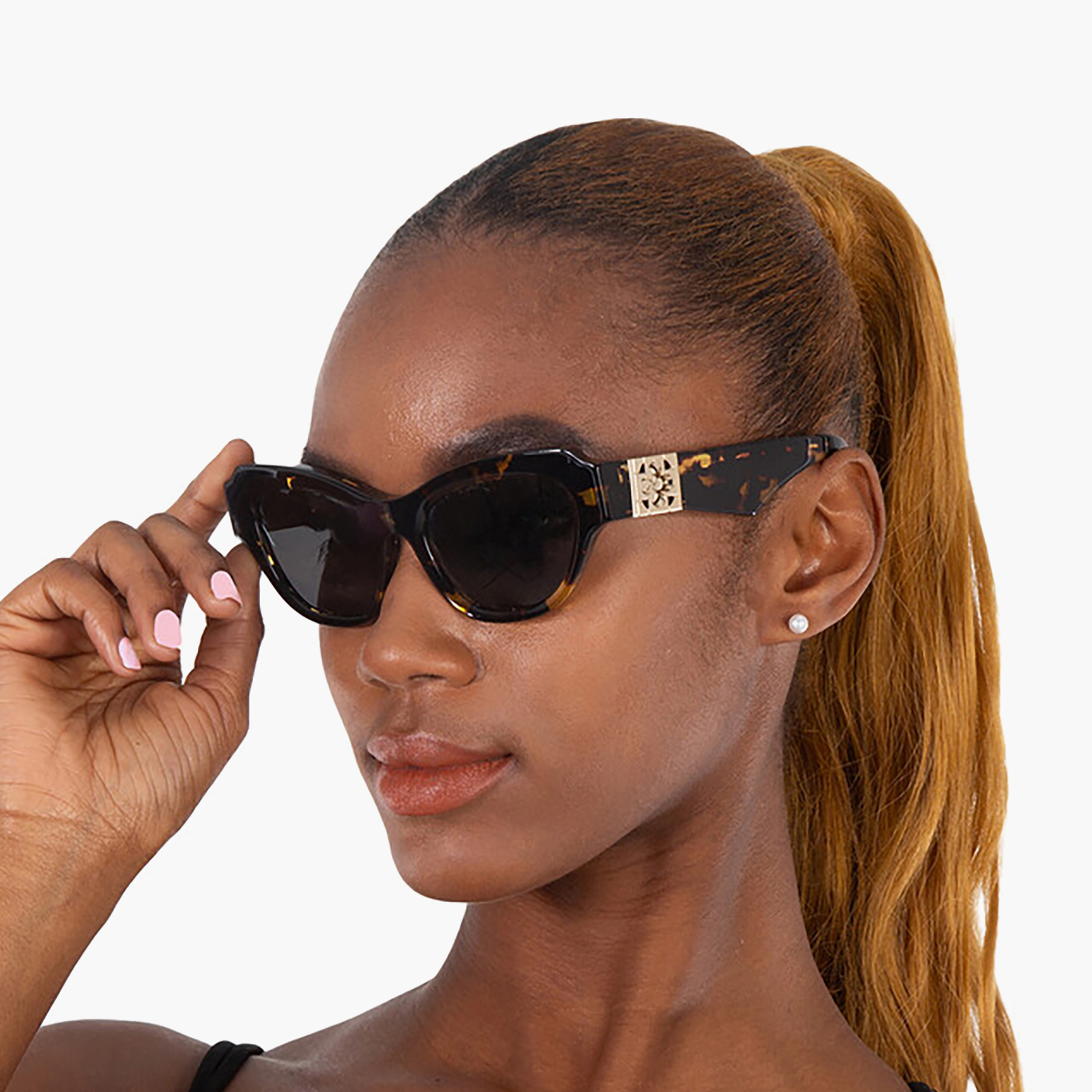 نظارات شمسية رمادية بتصميم عين القطة من بربري للنساء | 4423-women-sunglasses-image-5