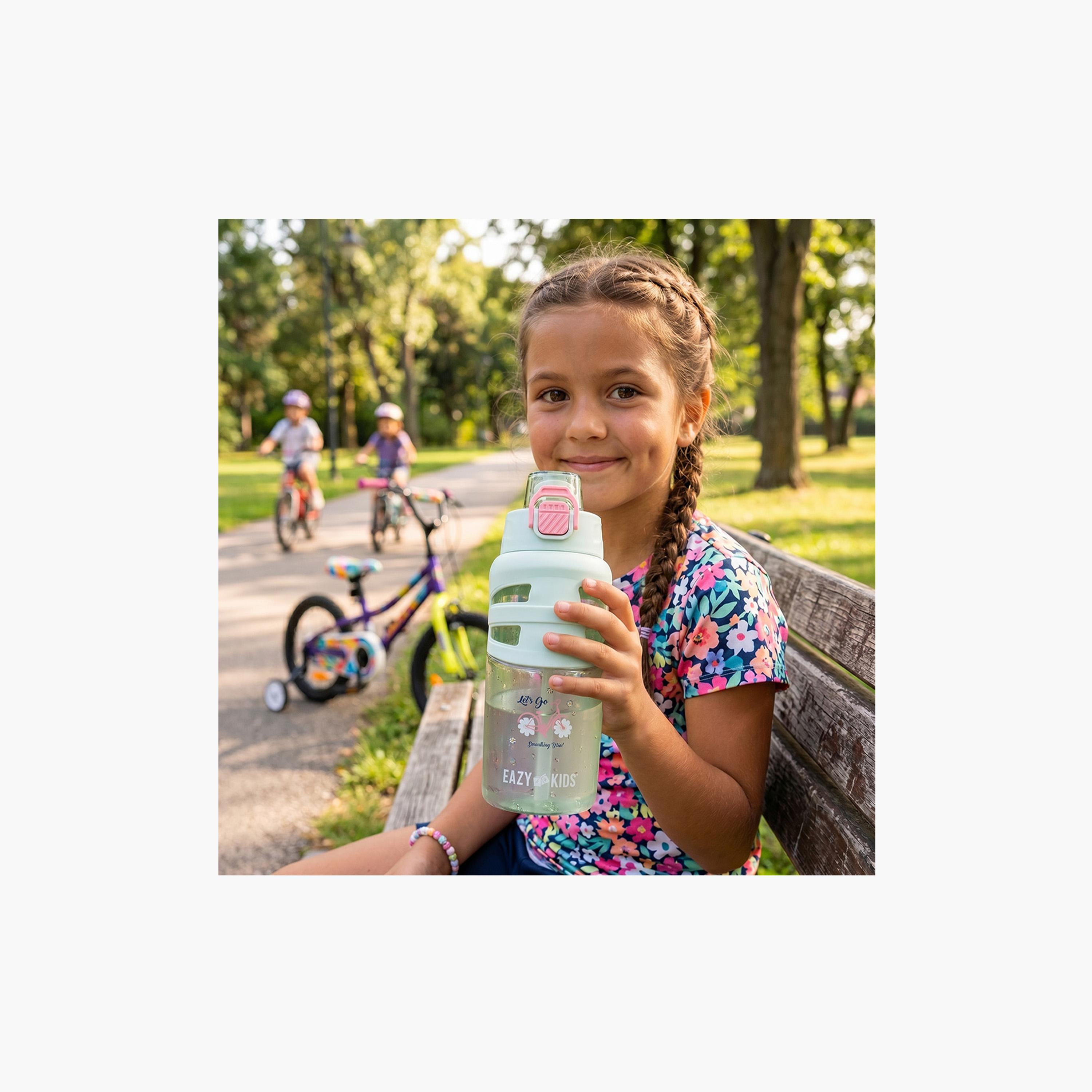 زجاجة مياه بغطاء قلاب وفوهة ومصاصة خالية من مادة BPA من إيزي كيدز - 750 مل-school-waterbottles-image-3