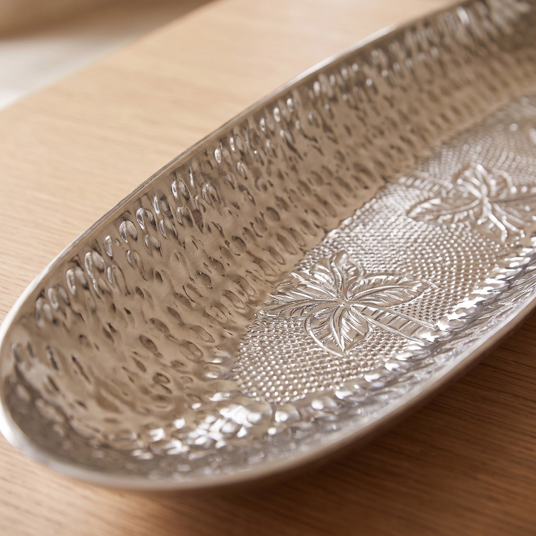 وعاء ديكور معدن منقوش - 5 سم-household-decor-boxesandtrays-image-2