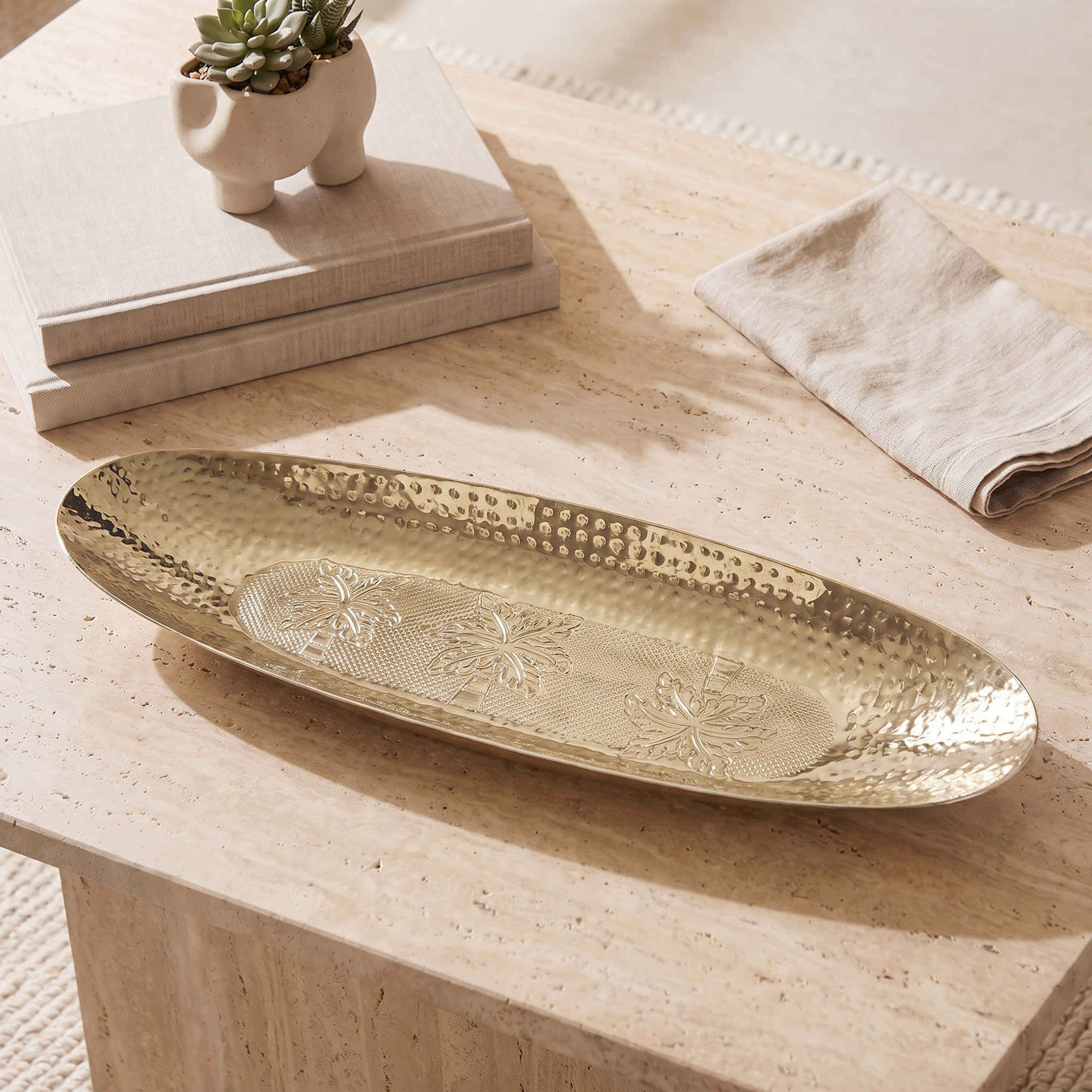 وعاء ديكور معدن منقوش - 6 سم-household-decor-boxesandtrays-image-1