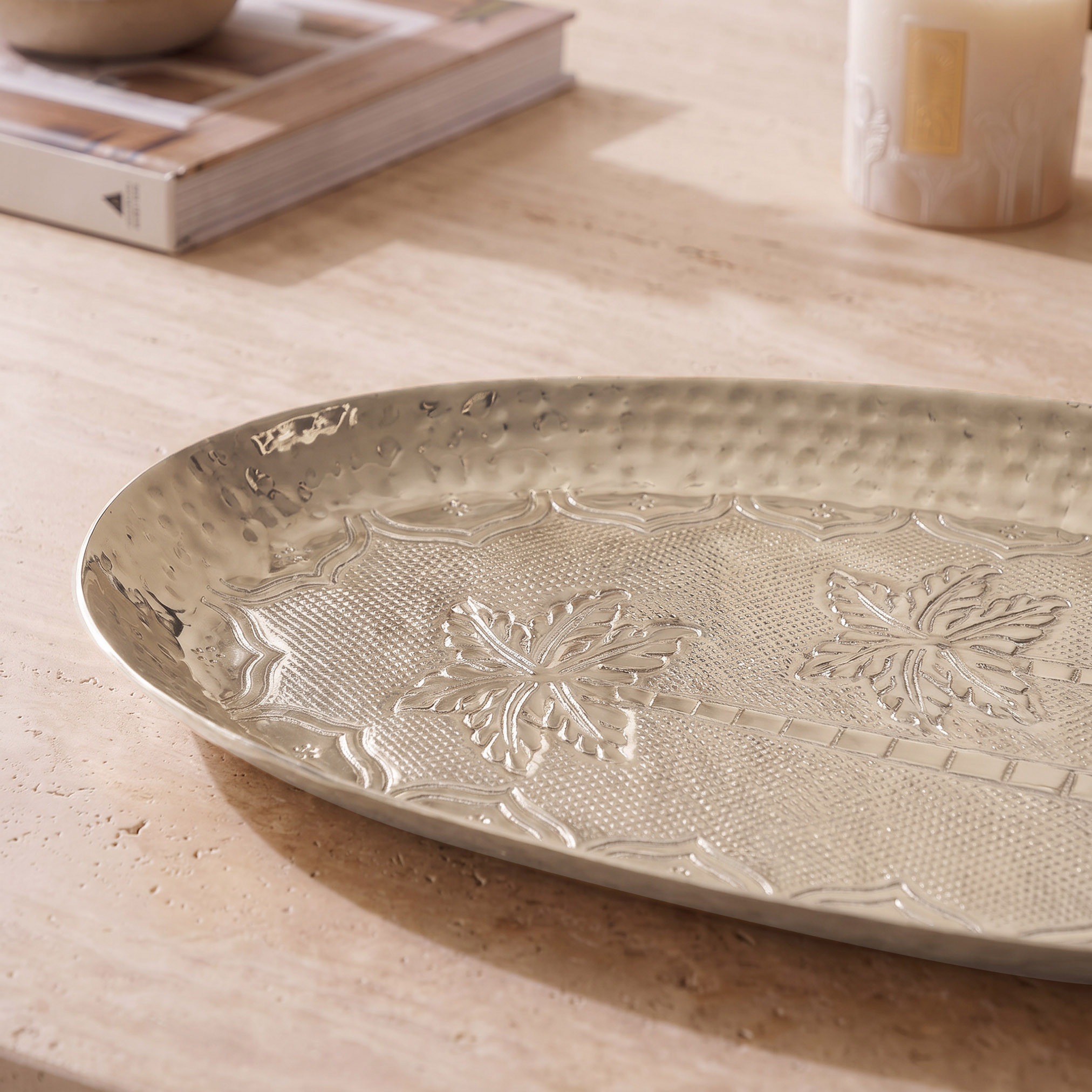 صينية ديكور بيضاوية منقوشة - 19x11 سم-household-decor-boxesandtrays-image-3