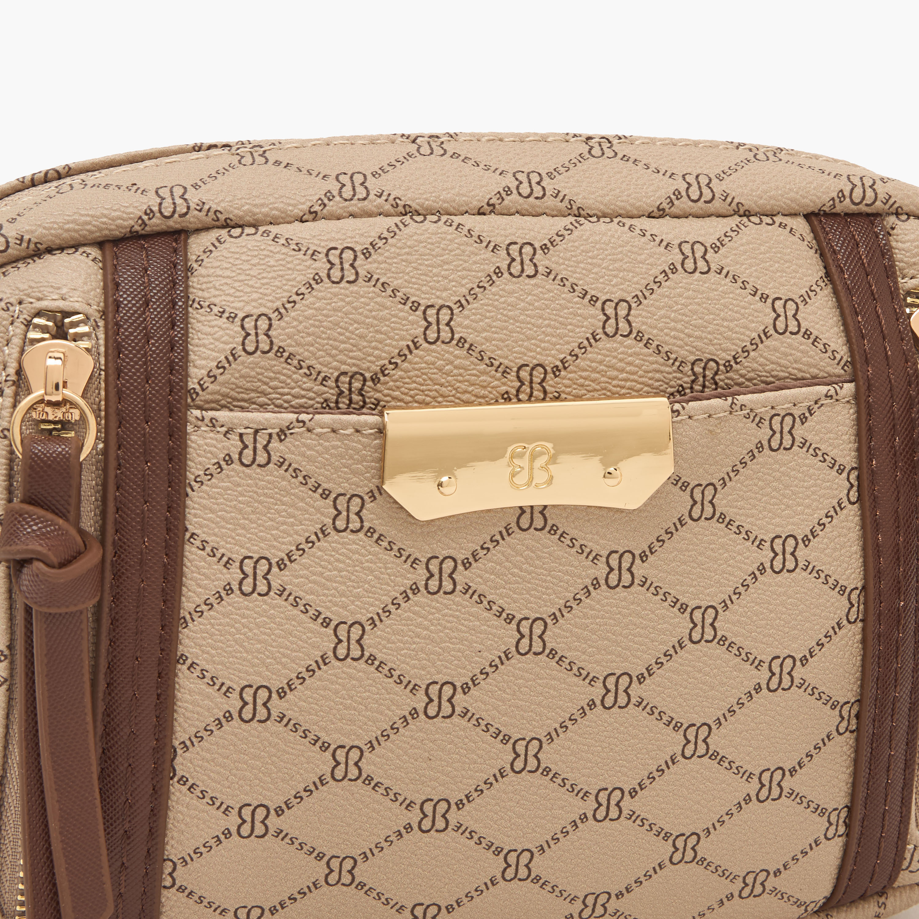 شنطة كروس بودي بطبعات مونوجرام مع حزام سلسلة من بيسي لندن-women-bagsandwallets-handbags-image-4