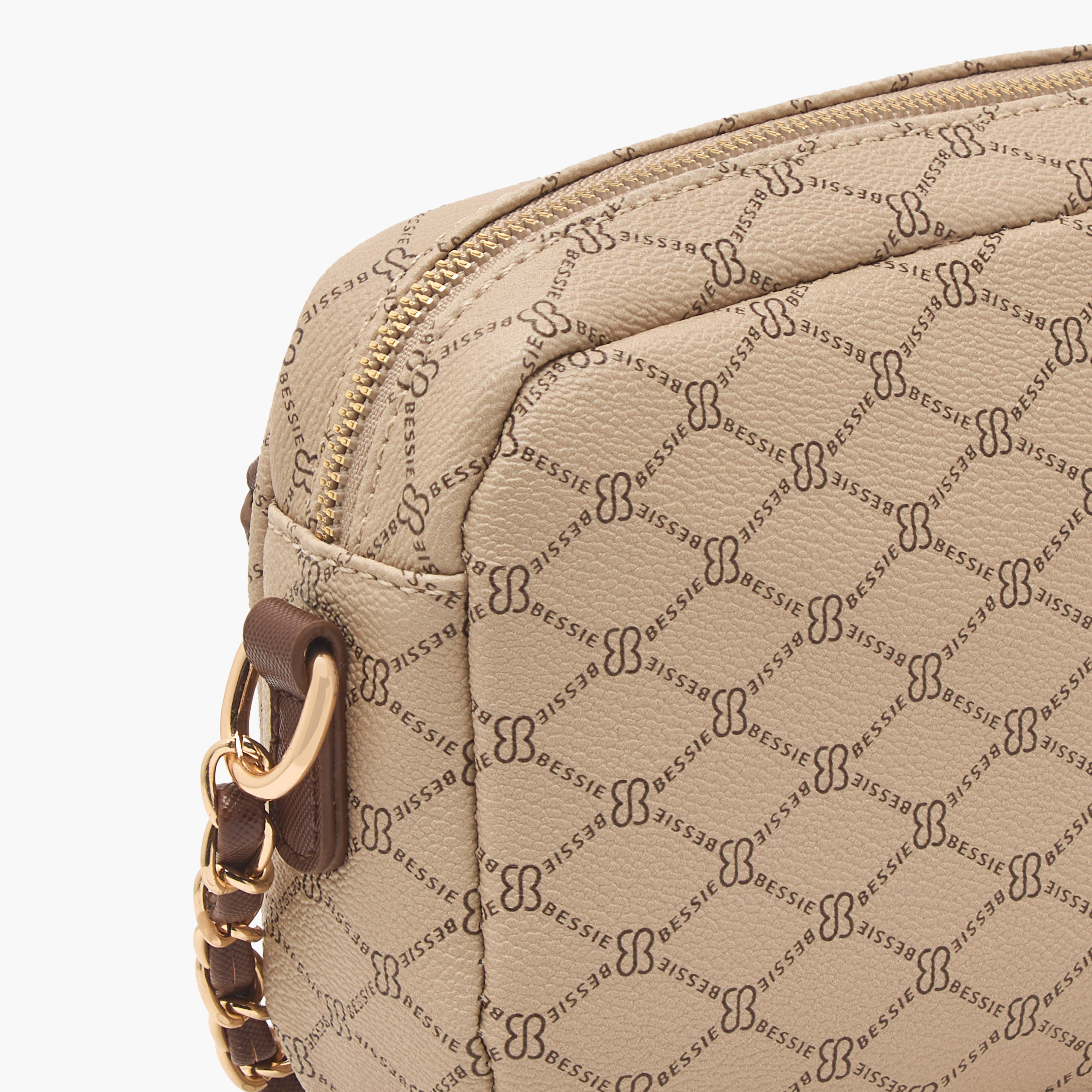 شنطة كروس بودي بطبعات مونوجرام مع حزام سلسلة من بيسي لندن-women-bagsandwallets-handbags-image-5