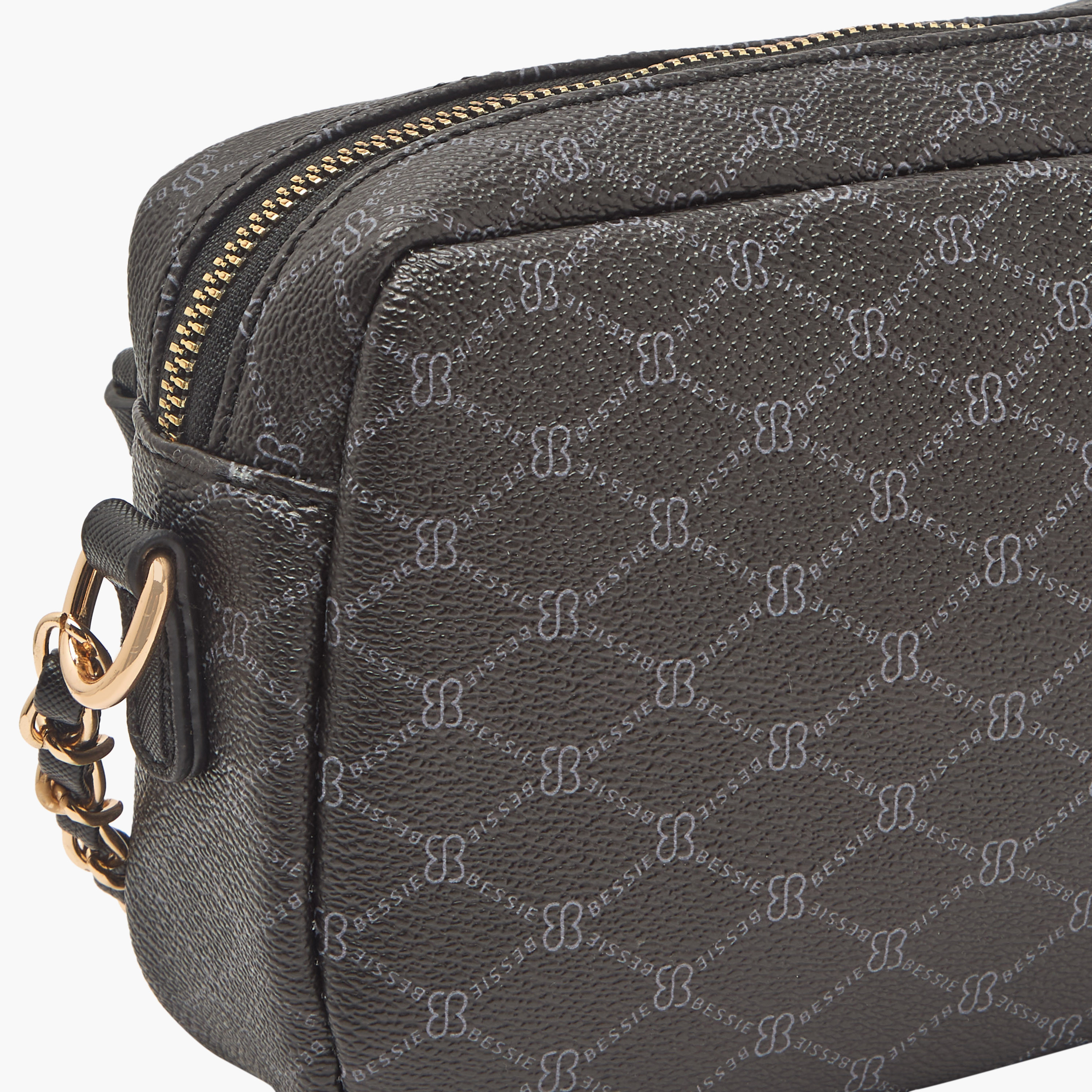 شنطة كروس بودي بطبعات مونوجرام مع حزام سلسلة من بيسي لندن-women-bagsandwallets-handbags-image-6