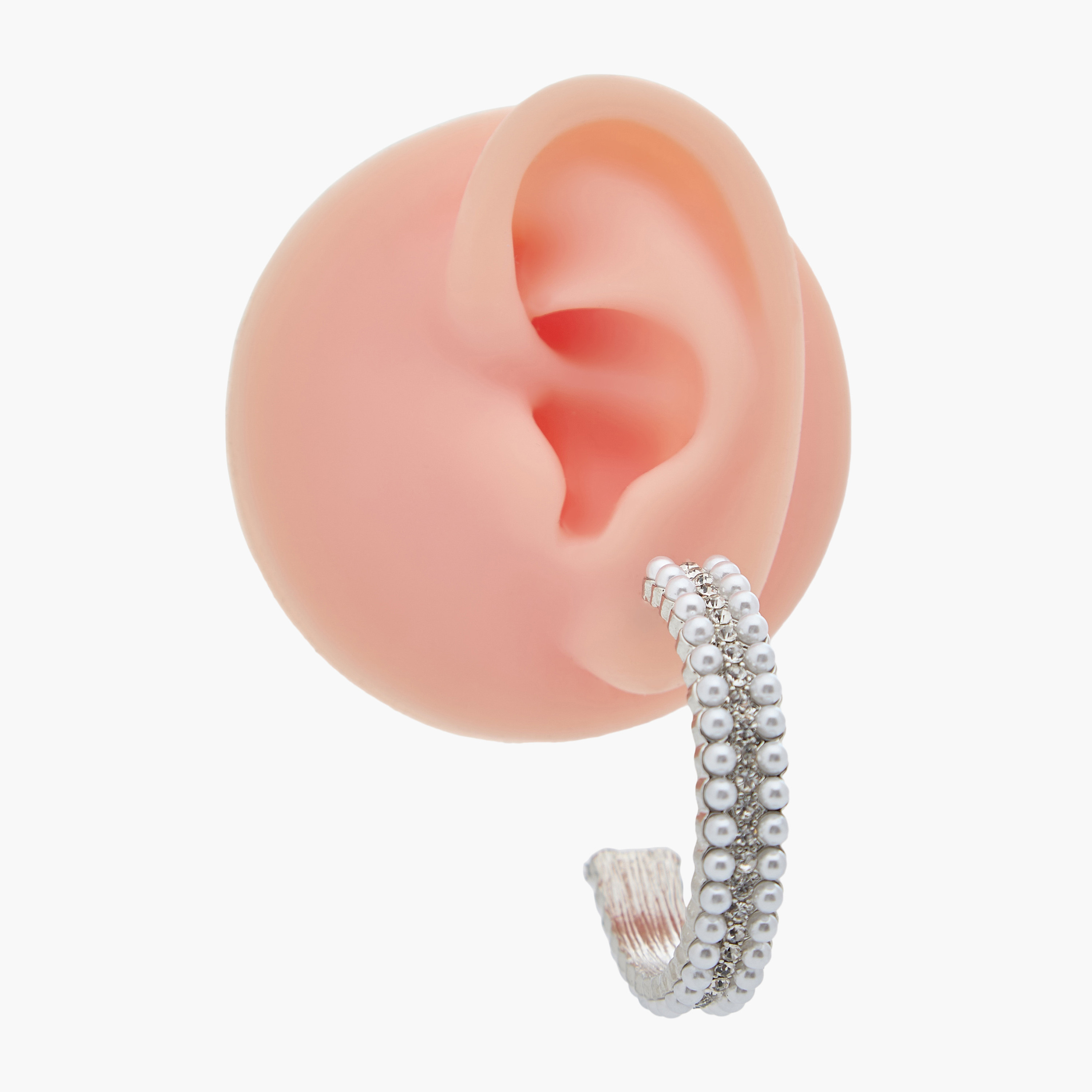 حلق طوق مزين باللؤلؤ ولون فضي ومكبس إغلاق خلفي-women-watchesandjewellery-jewellery-earrings-image-5