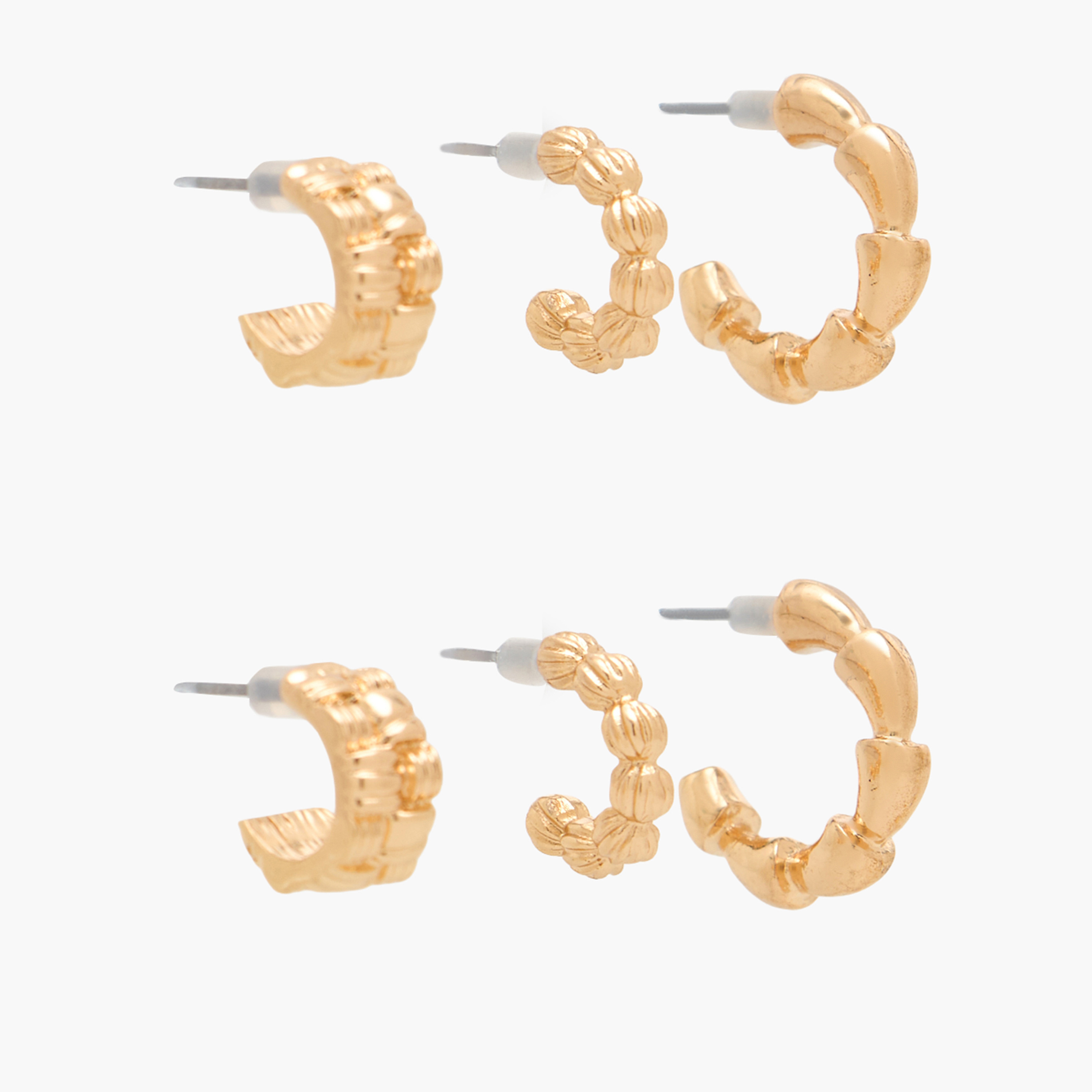 حلقان طوق بارزة الملمس بلون ذهبي ومكبس إغلاق خلفي - 3 قطع-women-watchesandjewellery-jewellery-earrings-image-2