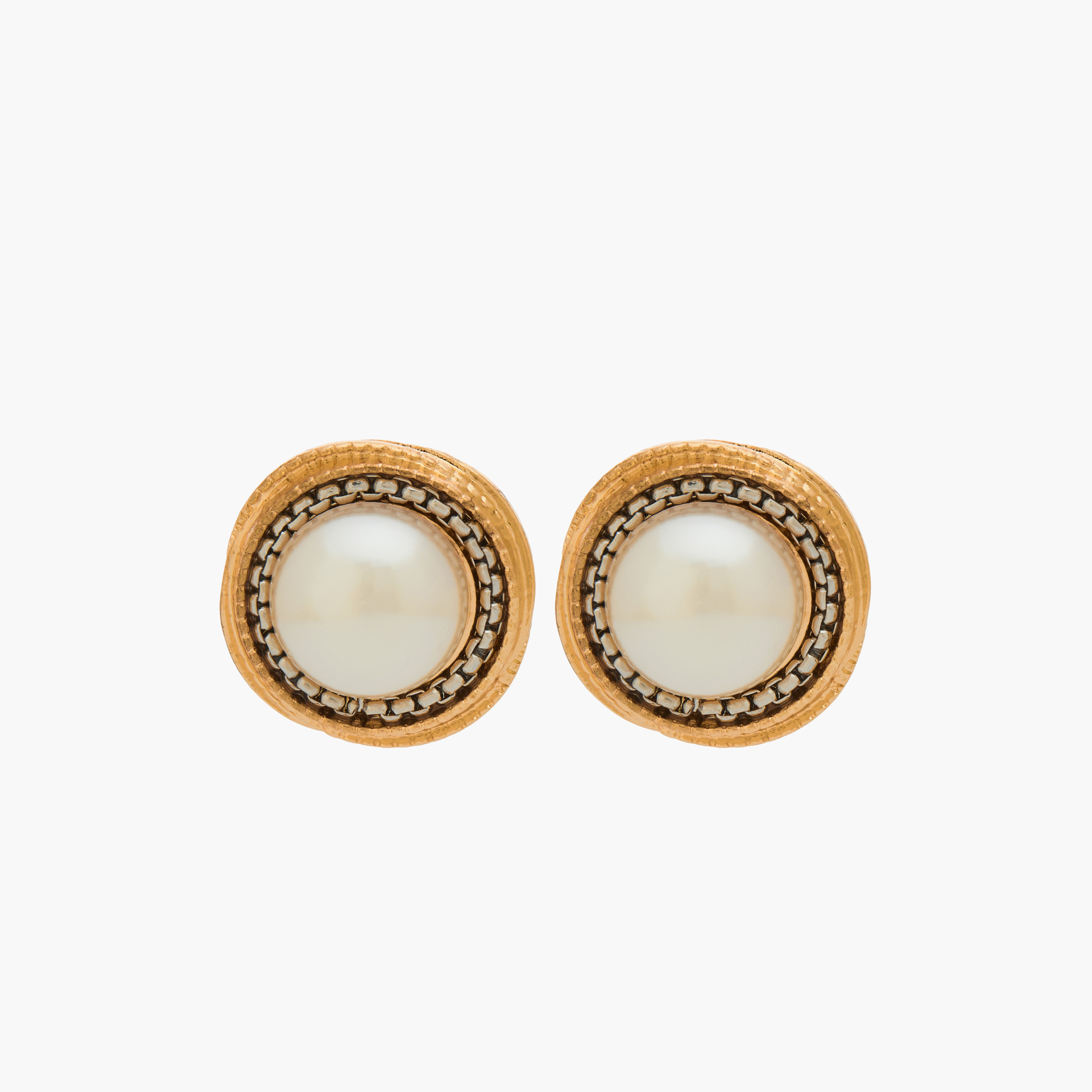 حلقان بلون ذهبي مزينة باللؤلؤ بمكبس إغلاق خلفي-women-watchesandjewellery-jewellery-earrings-image-1
