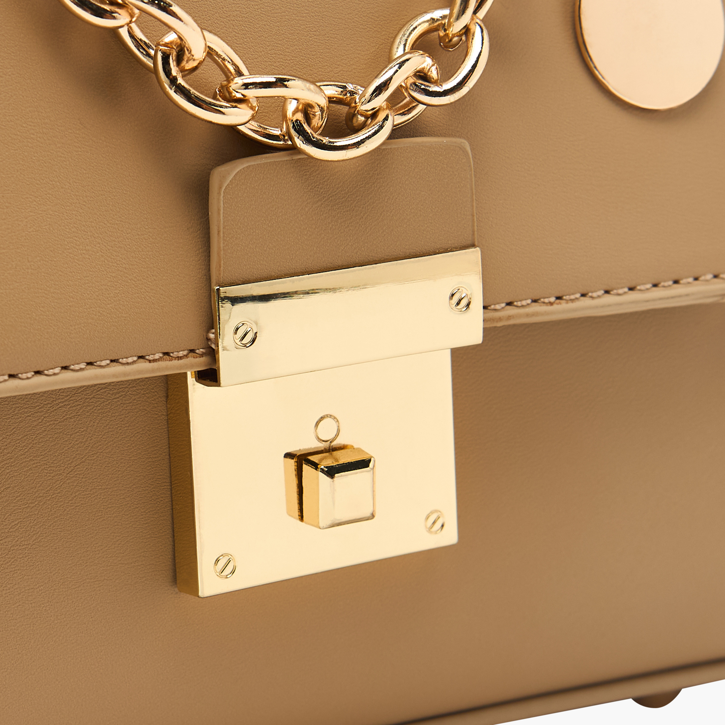 شنطة كروس بودي بارزة الملمس بزينة سلسلة وحزام من ساشا-women-bagsandwallets-handbags-image-4