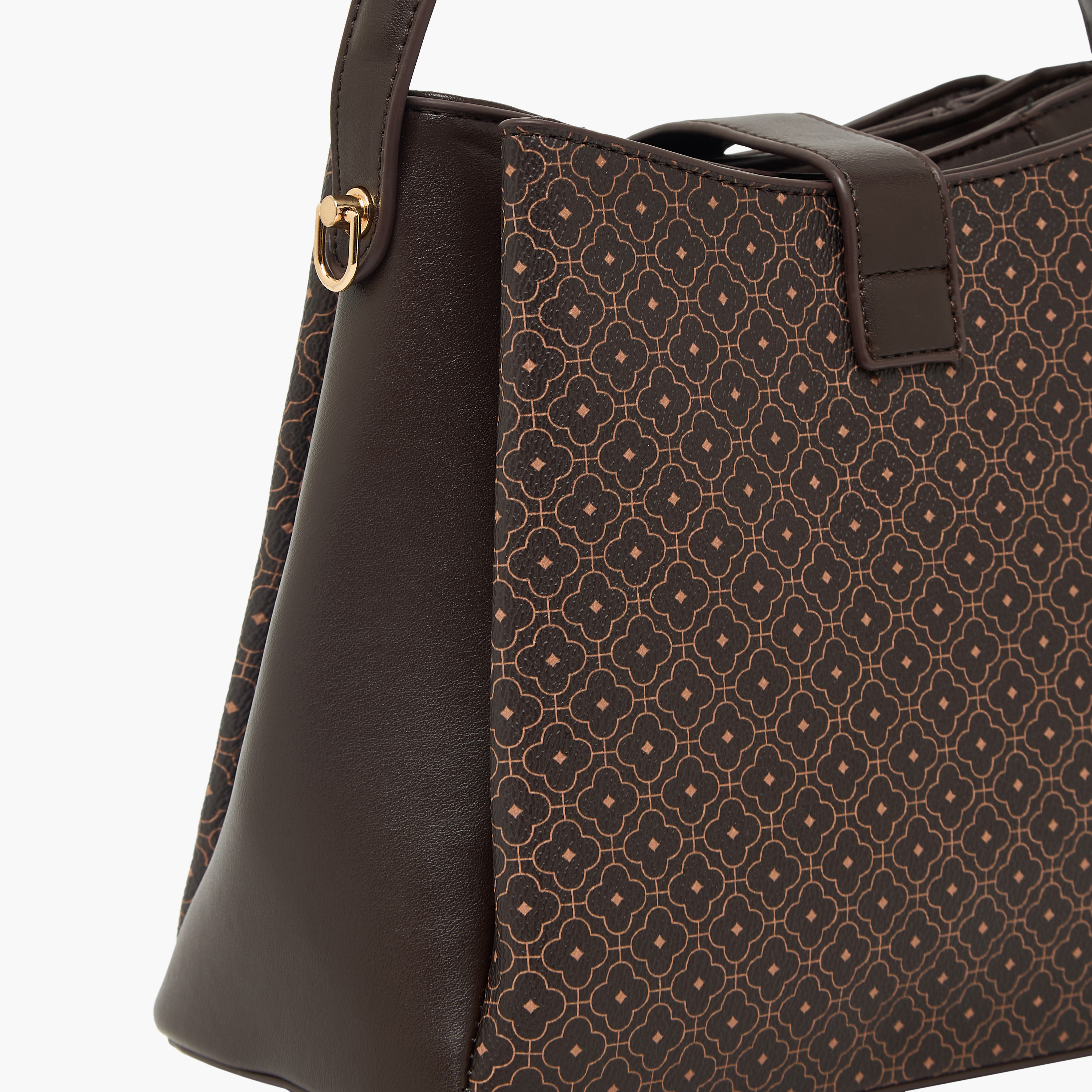 شنطة توت بطبعات وبحزام قابل للفصل من ساشا-women-bagsandwallets-handbags-image-6