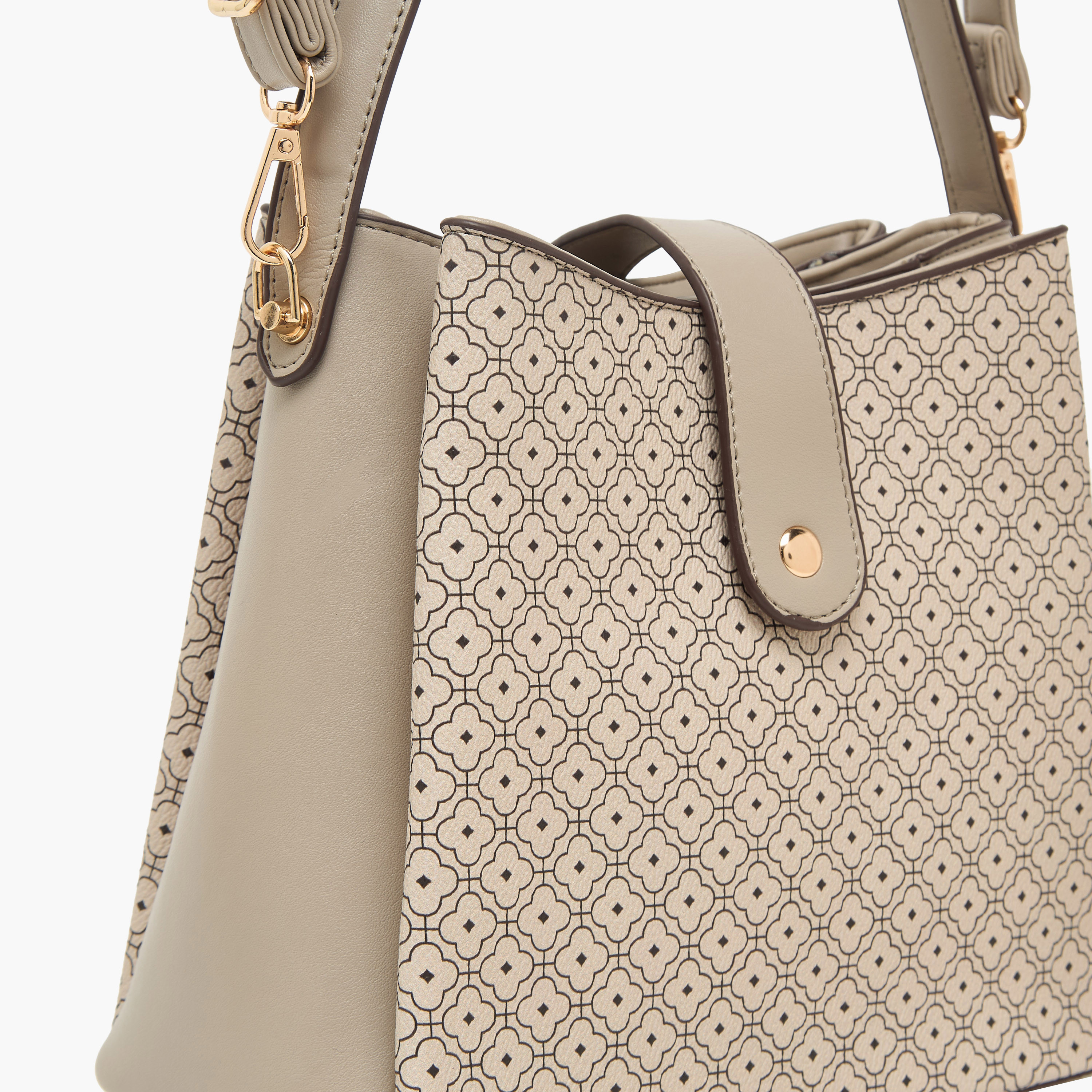 شنطة توت بطبعات وبحزام قابل للفصل من ساشا-women-bagsandwallets-handbags-image-4