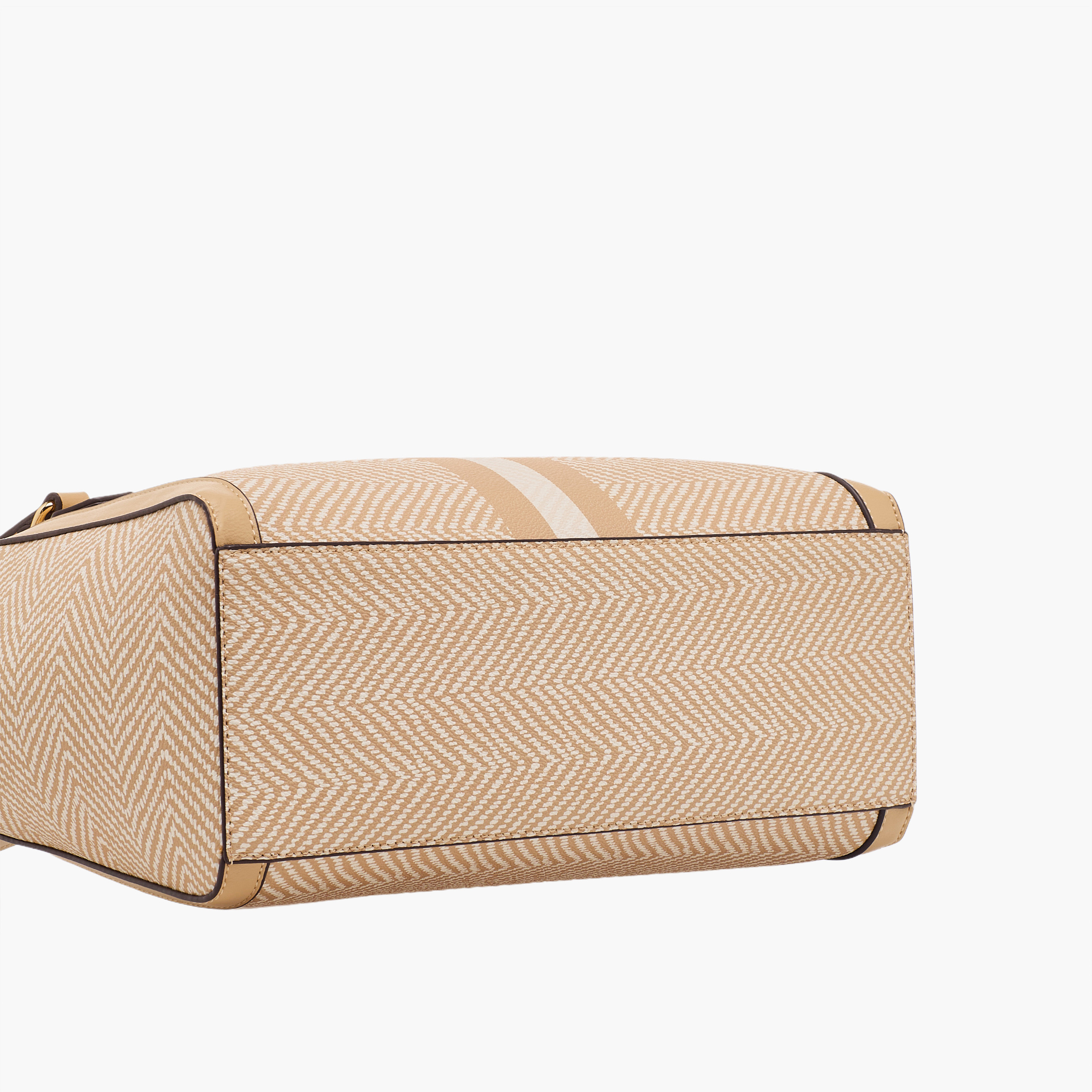 شنطة توت بطبعة ساشا شيفرون مع تعليقة-women-bagsandwallets-handbags-image-7