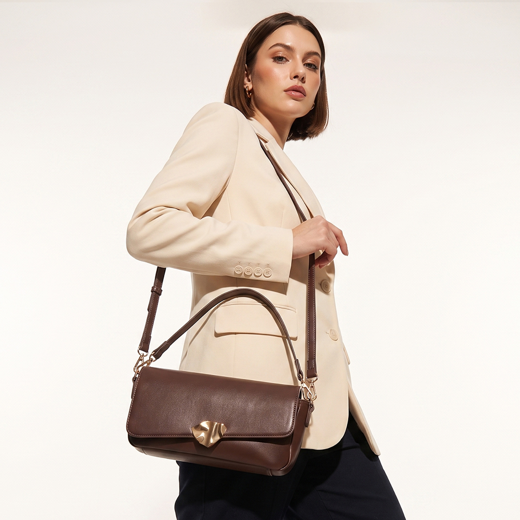 شنطة كروس بودي سادة بحزام قابل للفصل من أدور-women-bagsandwallets-handbags-image-8