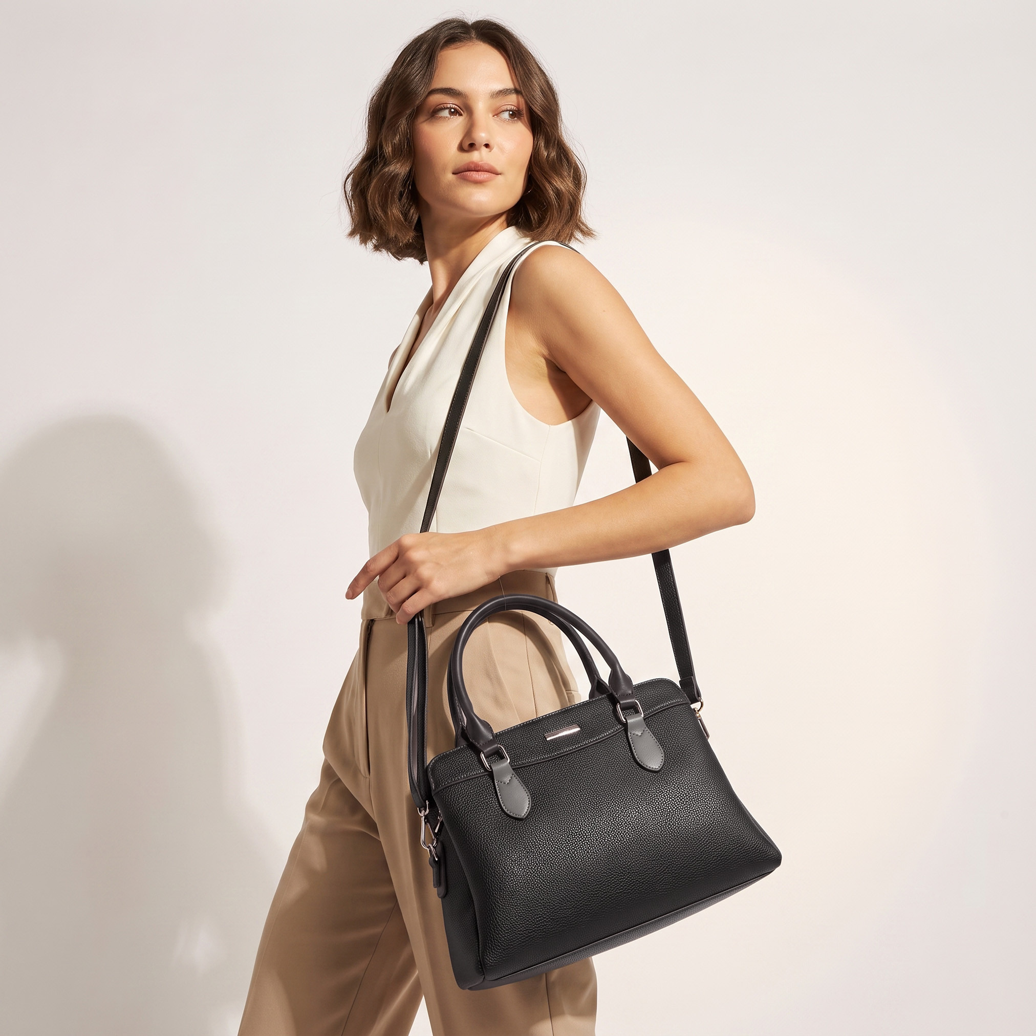 شنطة ساتشيل بارزة الملمس بحزام قابل للفصل من ساشا-women-bagsandwallets-handbags-image-2