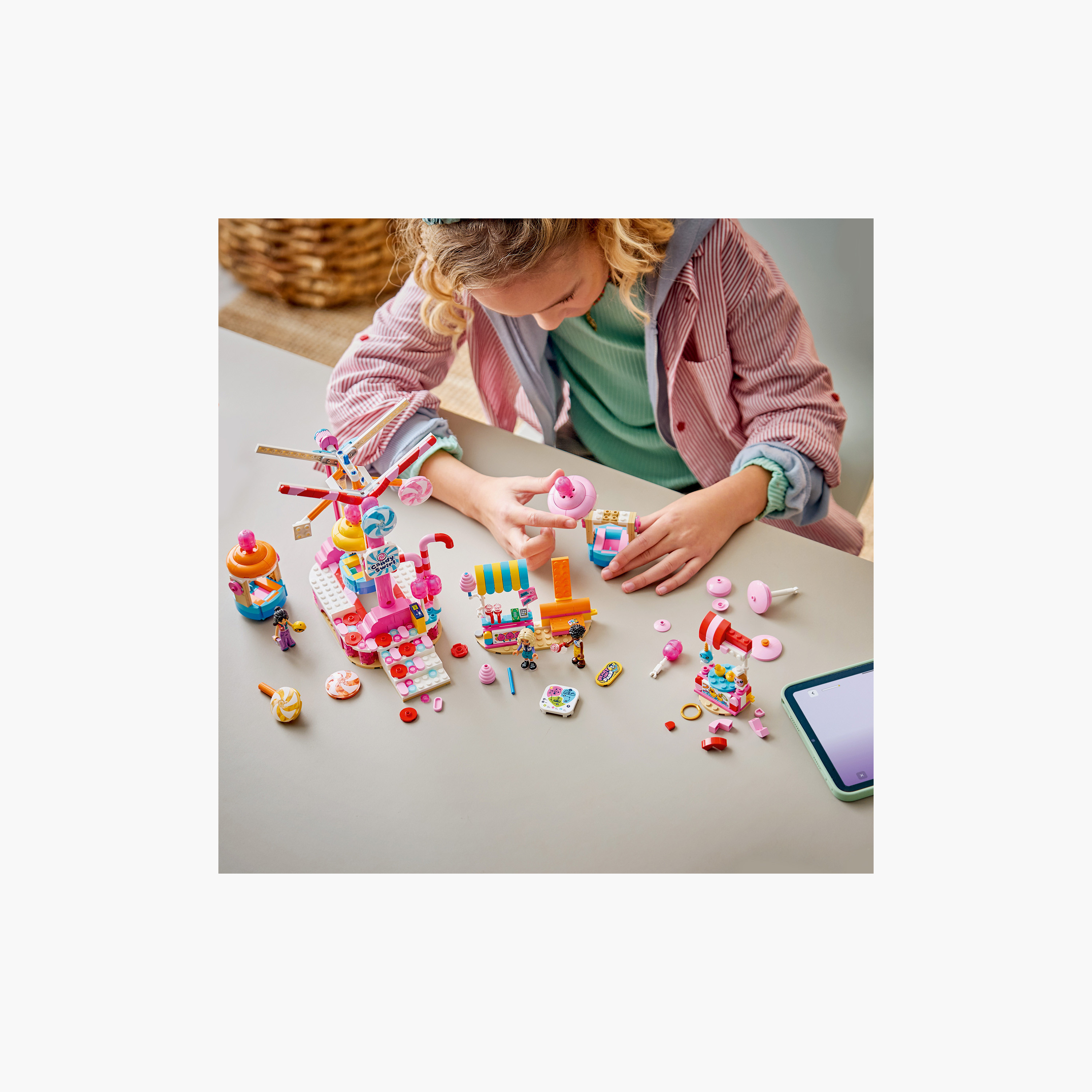 Lego Friends Candy & Cupcake Ferris Wheel Block Playset-toys-buildingblocks-blocks-image-5