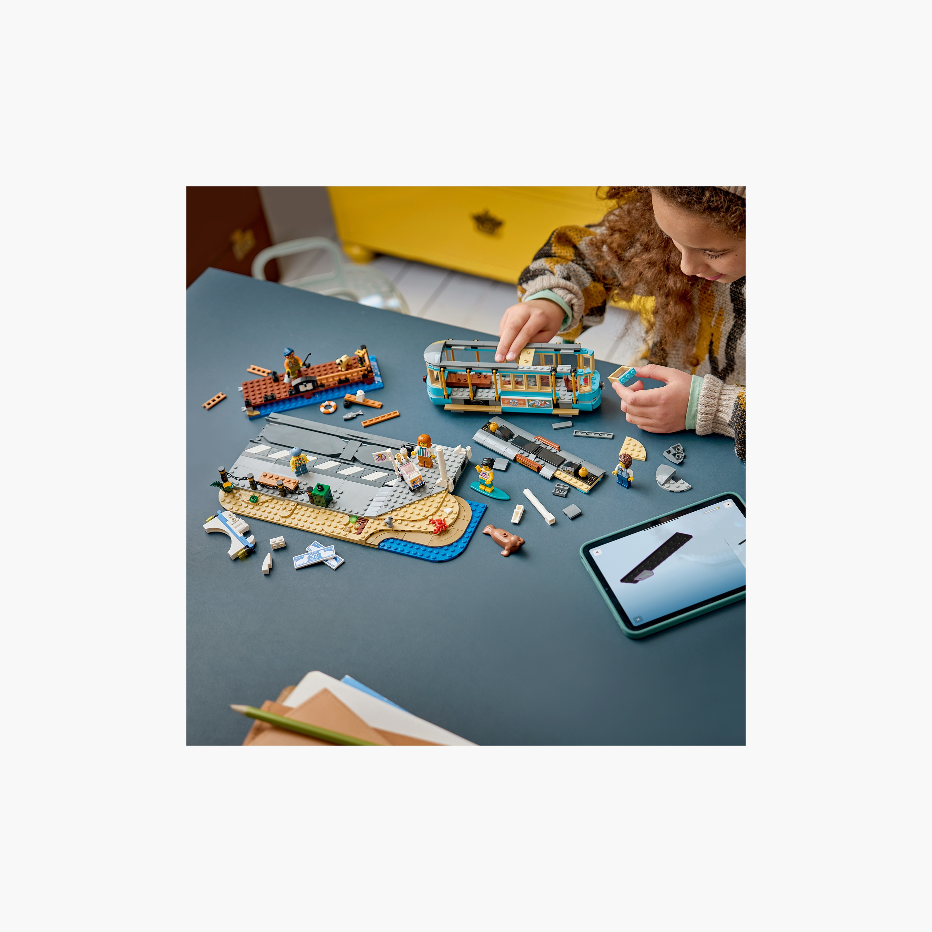 مجموعة ألعاب مكعبات ترام شارع الشاطئ الكلاسيكي "ليغو سيتي"-toys-buildingblocks-blocks-image-5
