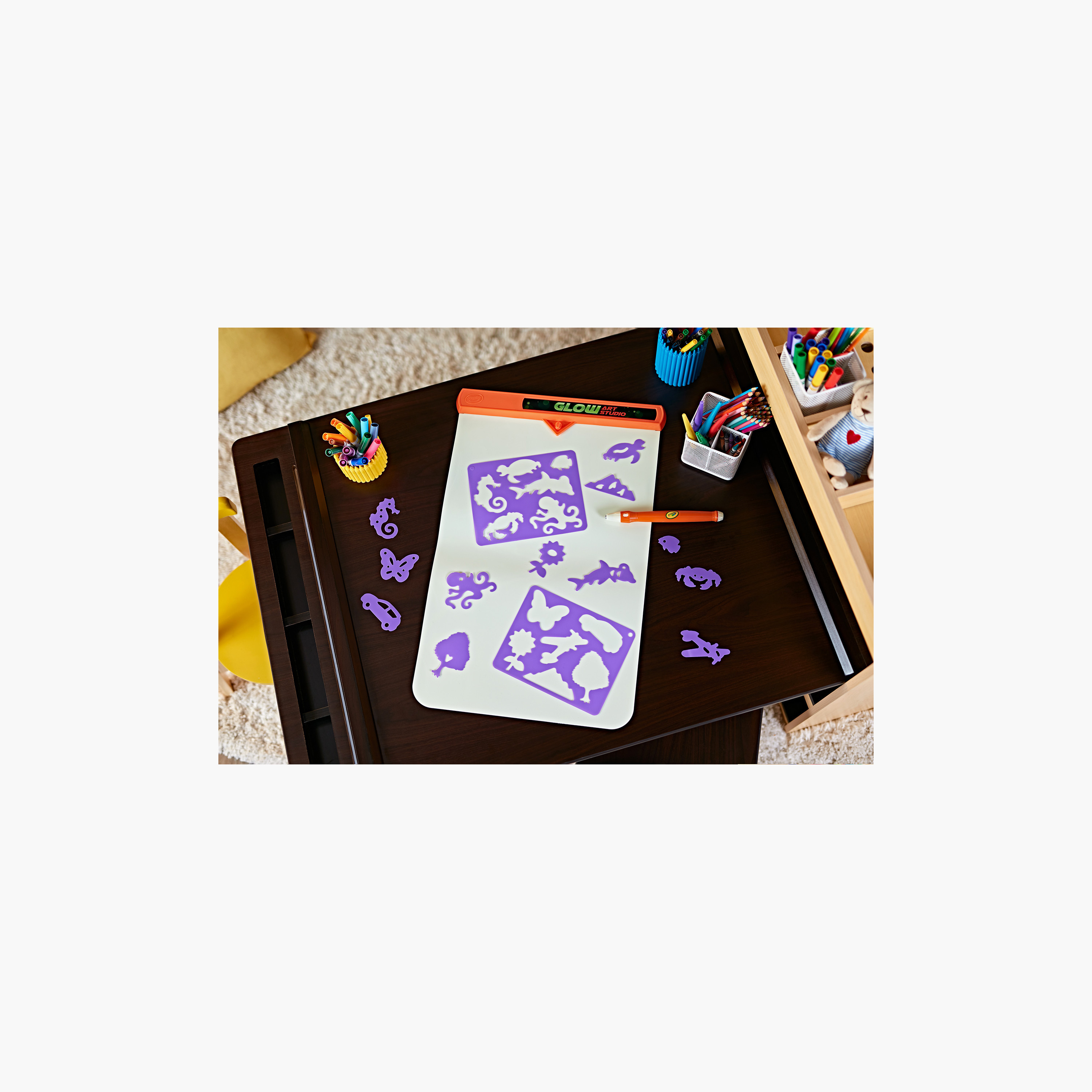 Crayola Glow Art Studio-school-artsandcrafts-image-6