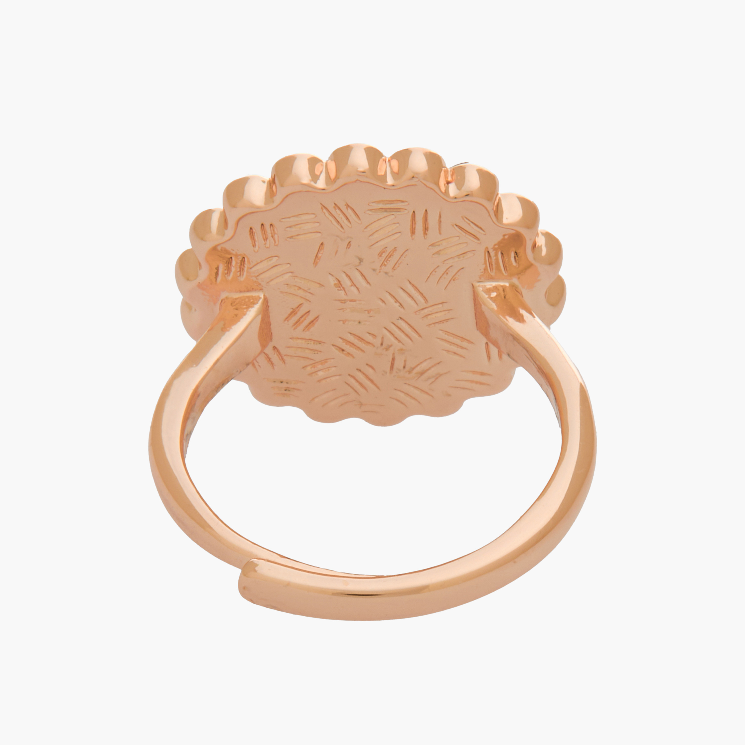خاتم بلون ذهبي مزين-women-watchesandjewellery-jewellery-rings-image-3