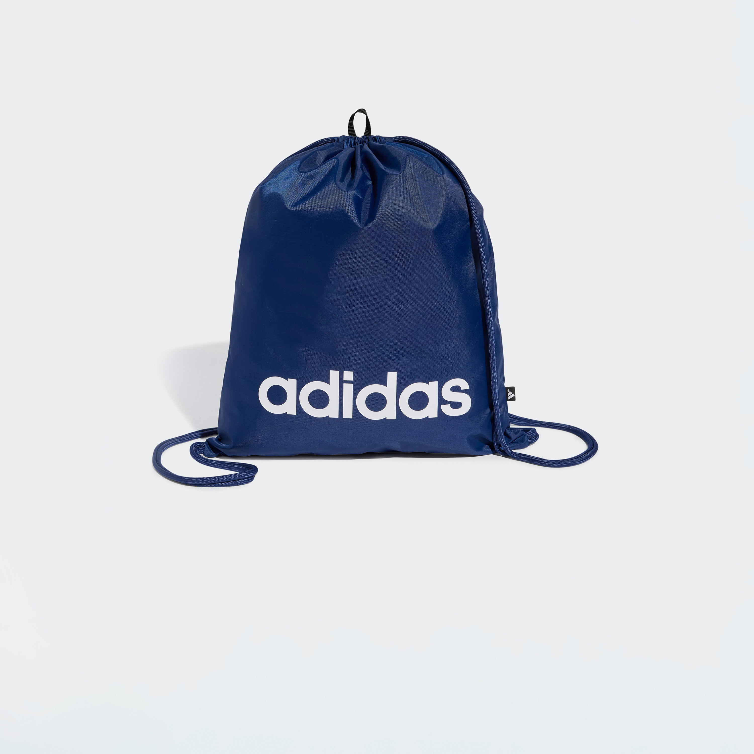 شنطة برباط سحب وطبعات شعار للرجال من أديداس-men-bags-image-1