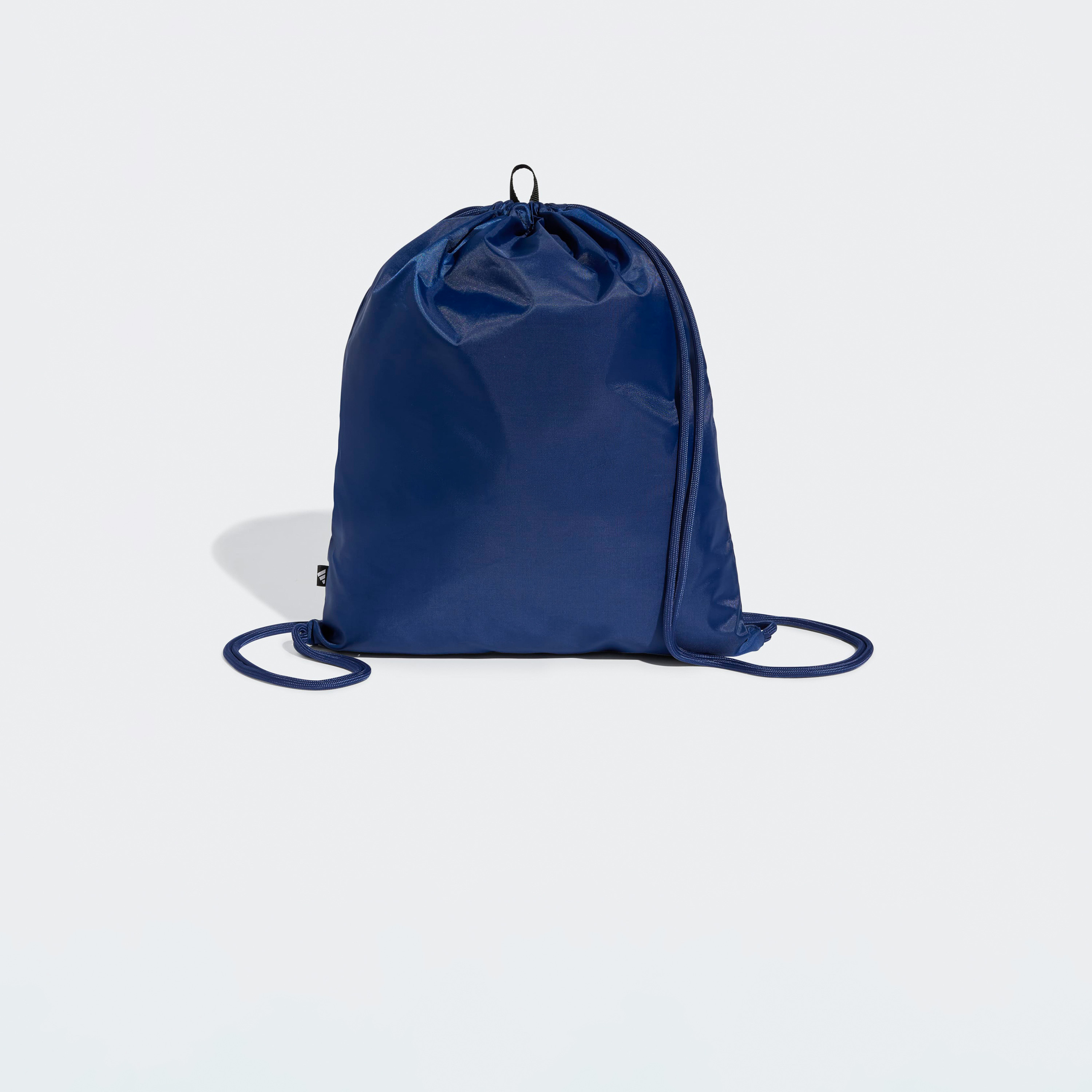 شنطة برباط سحب وطبعات شعار للرجال من أديداس-men-bags-image-4