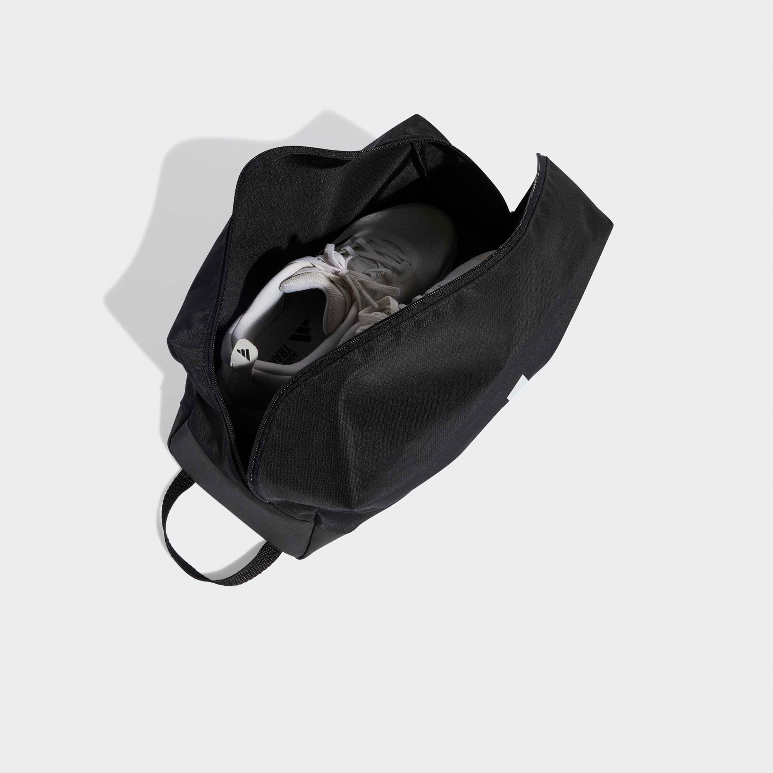 شنطة أحذية ترينينج ديفندر من أديداس-travel-accessories-image-5