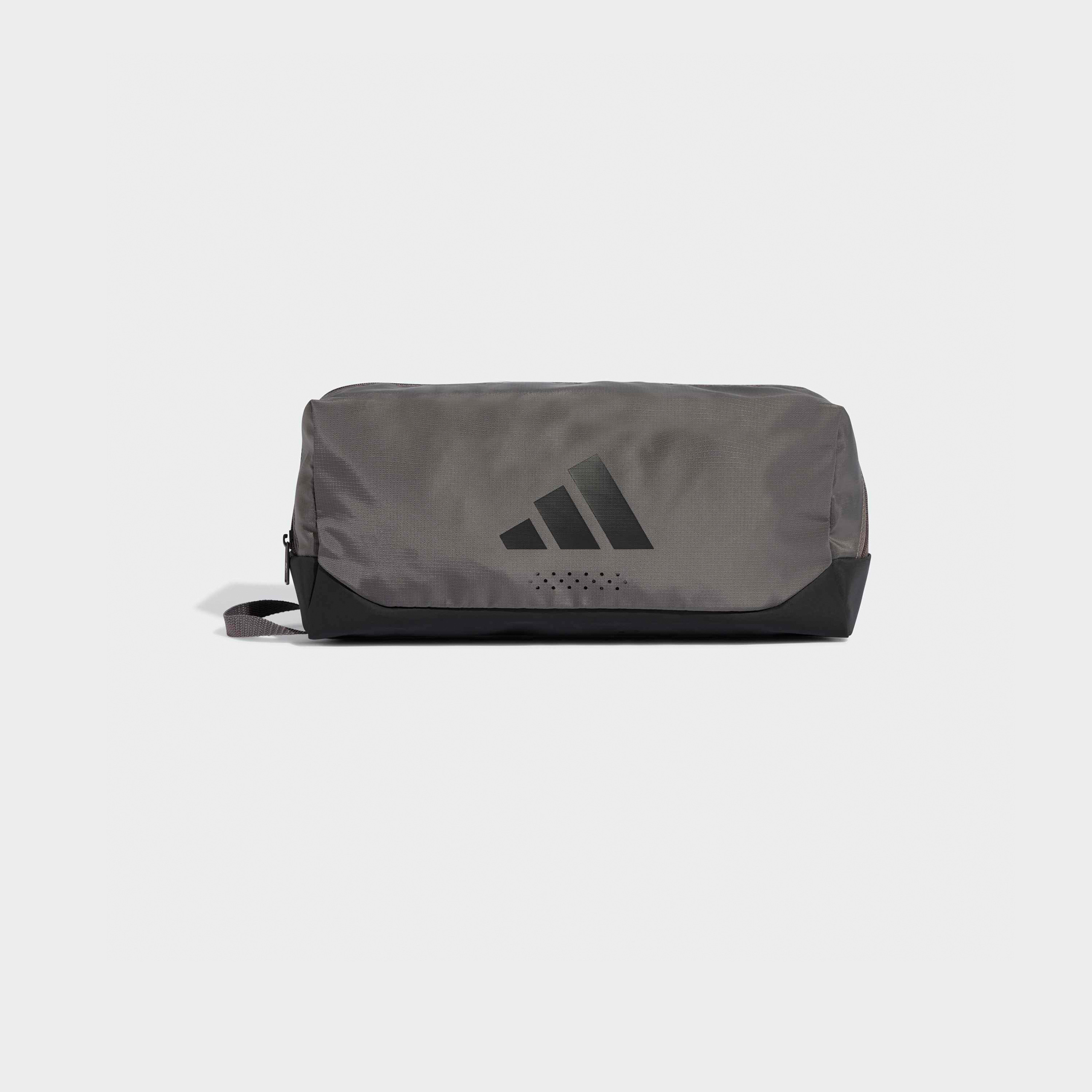 شنطة حذاء تريننج ديفيندر بسحاب إغلاق من أديداس-travel-accessories-image-1