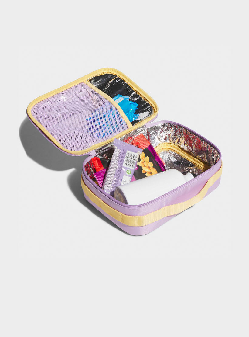 شنطة غداء مبردة بسحاب إغلاق وطبعات شعار من أديداس - 6 لتر-school-lunchessentials-lunchbags-image-4