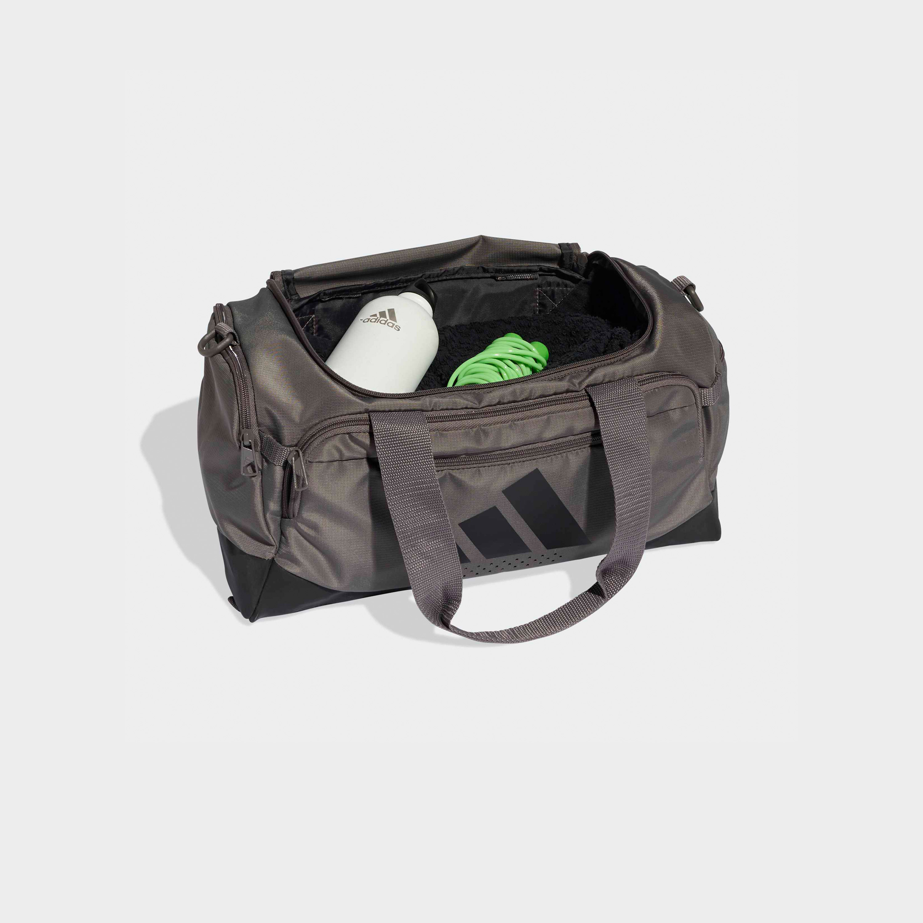شنطة دافل بحزام قابل للتعديل وطبعات شعار من أديداس-travel-luggagesandbags-dufflebags-image-5